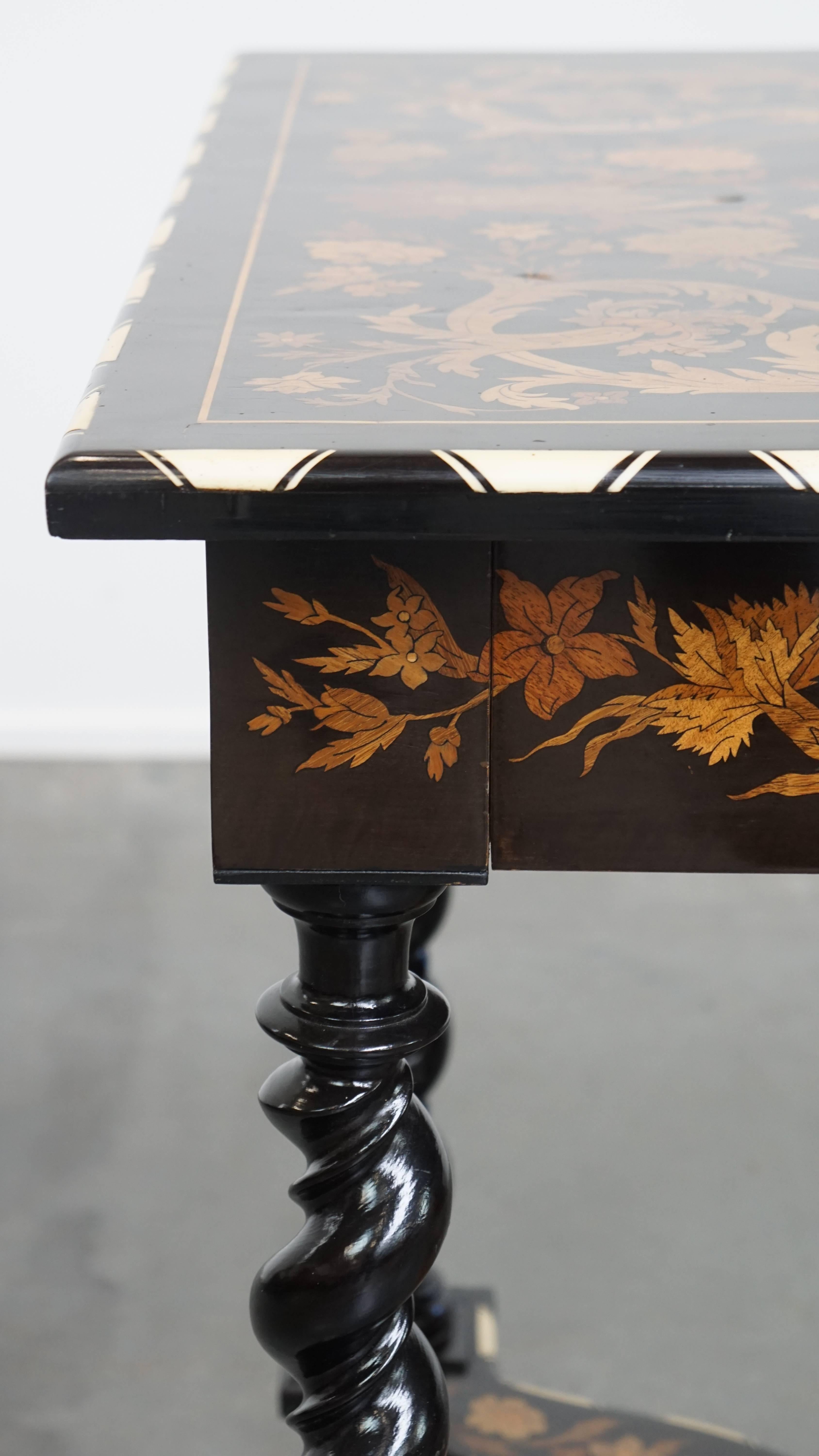 Antique 19th-Century Dutch Marquetry Table For Sale 2