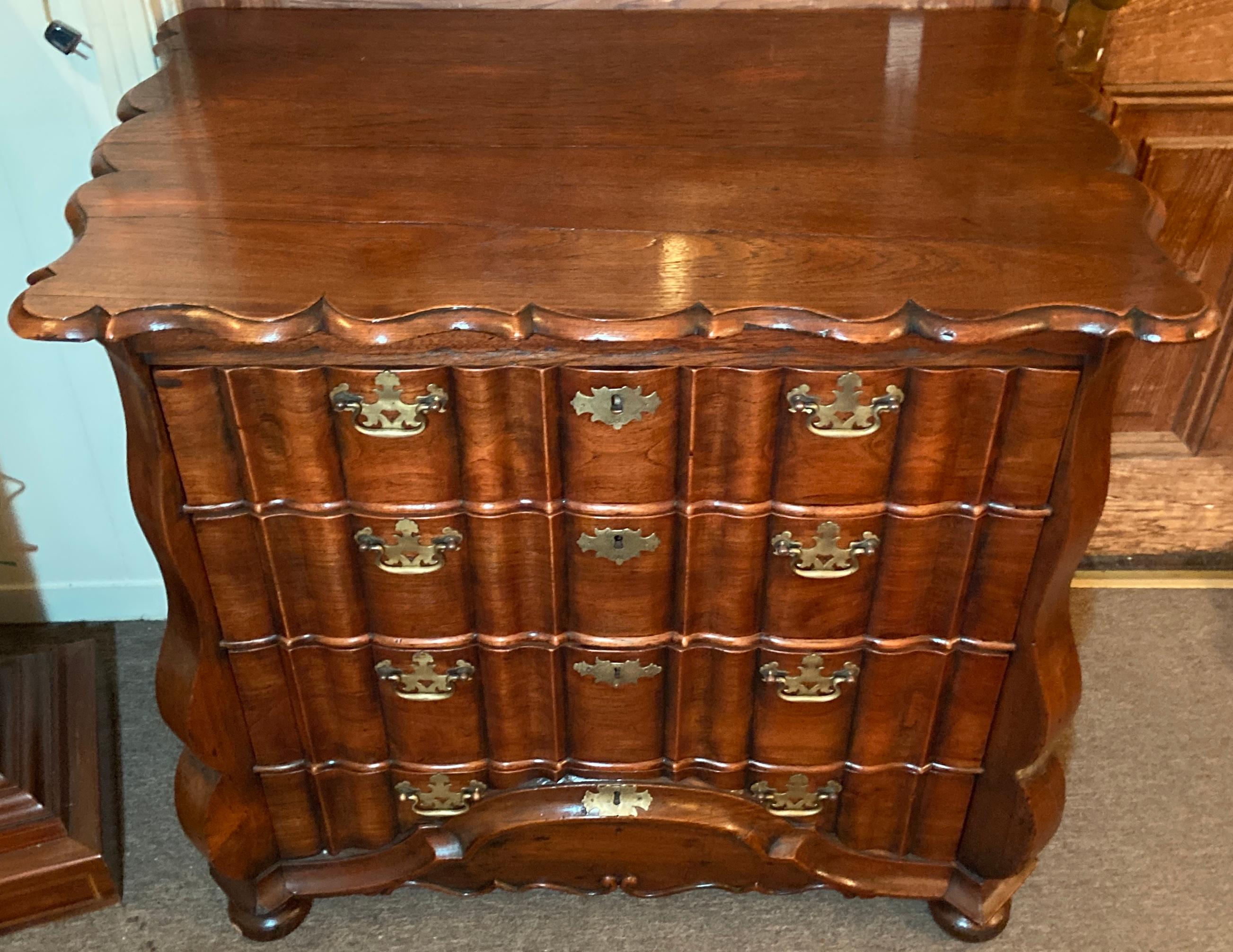 Antique 19th century Dutch oak chest with oak lining.