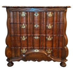 Ancienne commode hollandaise du 19ème siècle avec doublure en chêne
