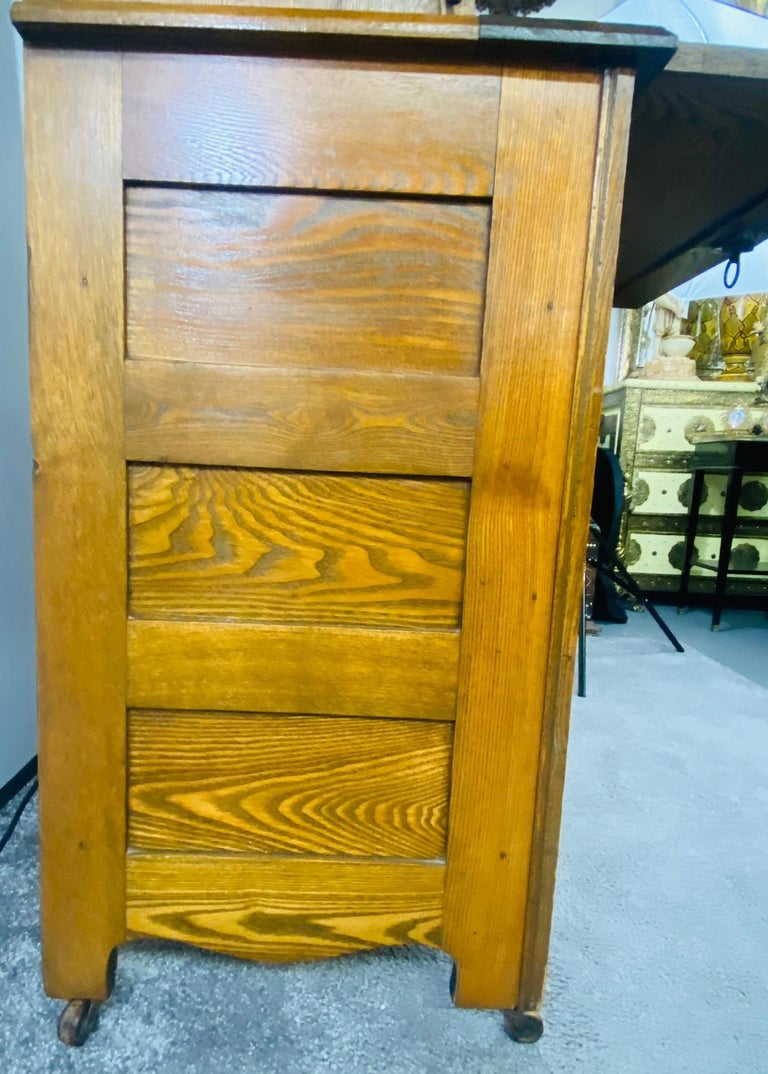 Antique 19th Century Early American Oak Secretary Desk For Sale 14