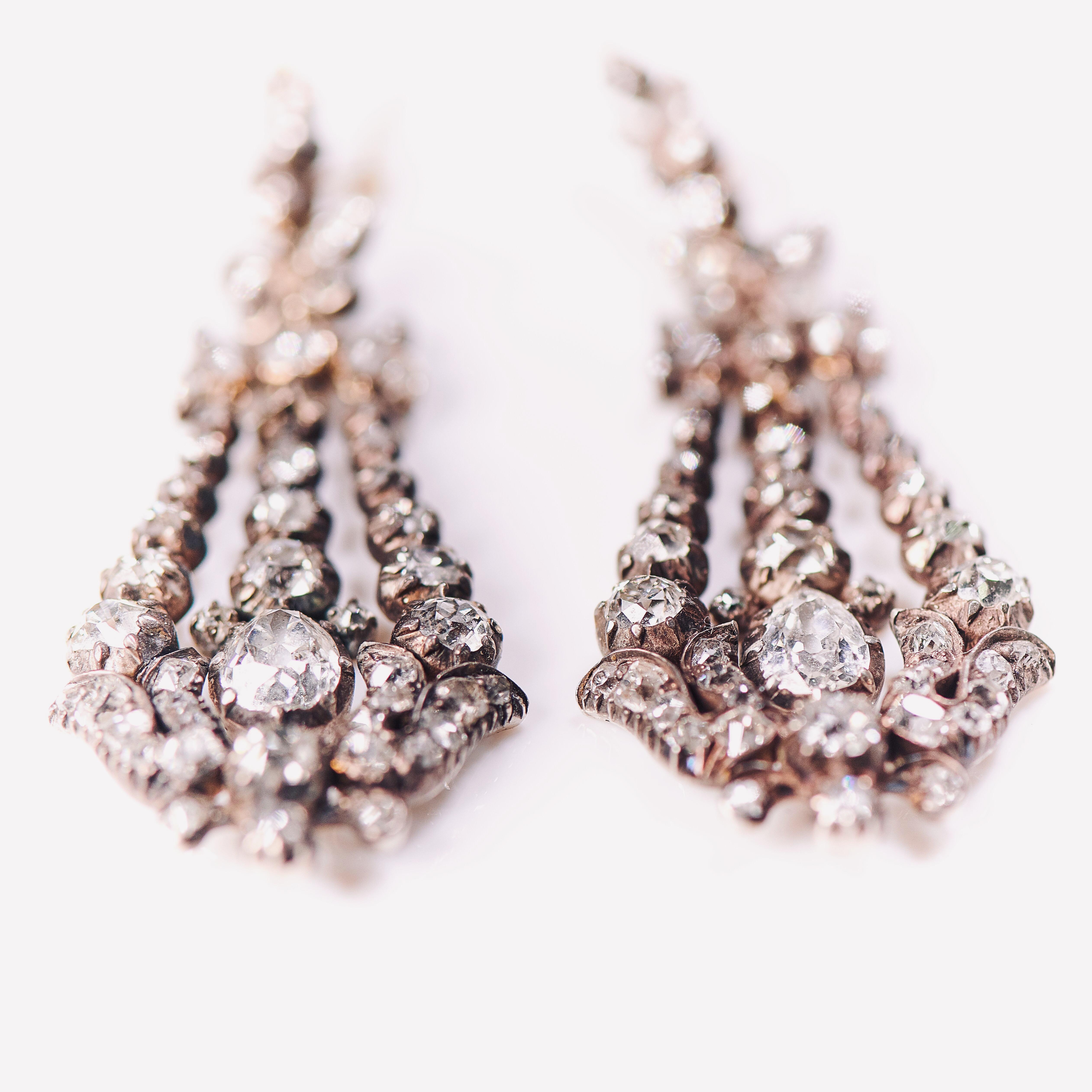 Victorian, 18ct Yellow gold, silver diamond drop earrings, circa 1840. An extremely beautiful pair of 19th century diamond earrings set with old mine cut diamonds. 

These earrings are exquisite, incredibly well made and very wearable. They look