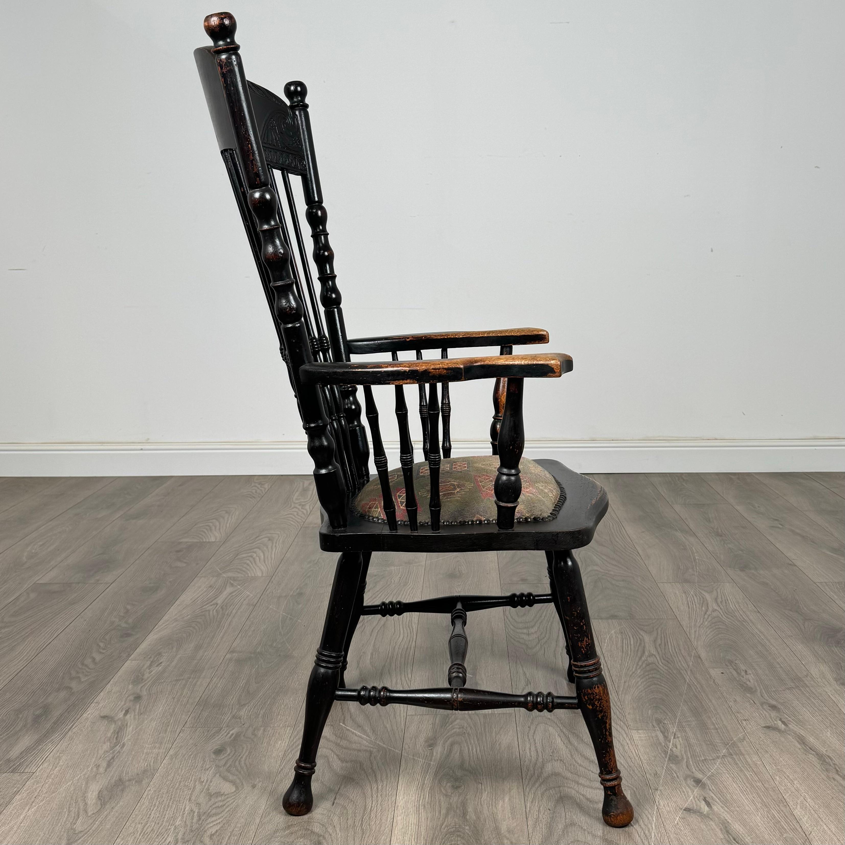 Antiker ebonisierter Windsor-Sessel aus Eiche aus dem 19. Jahrhundert ( REF AF-3467) im Angebot 2