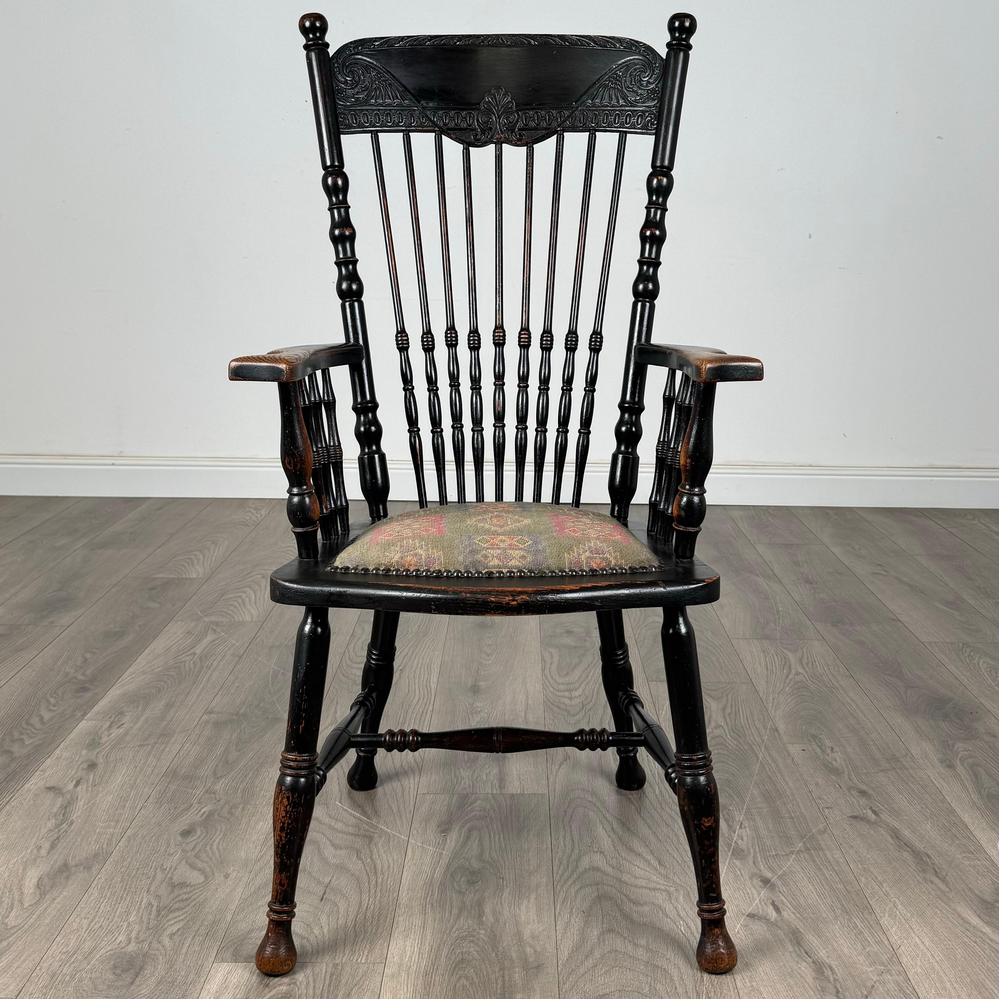 Antiker ebonisierter Windsor-Sessel aus Eiche aus dem 19. Jahrhundert ( REF AF-3467) im Angebot 4
