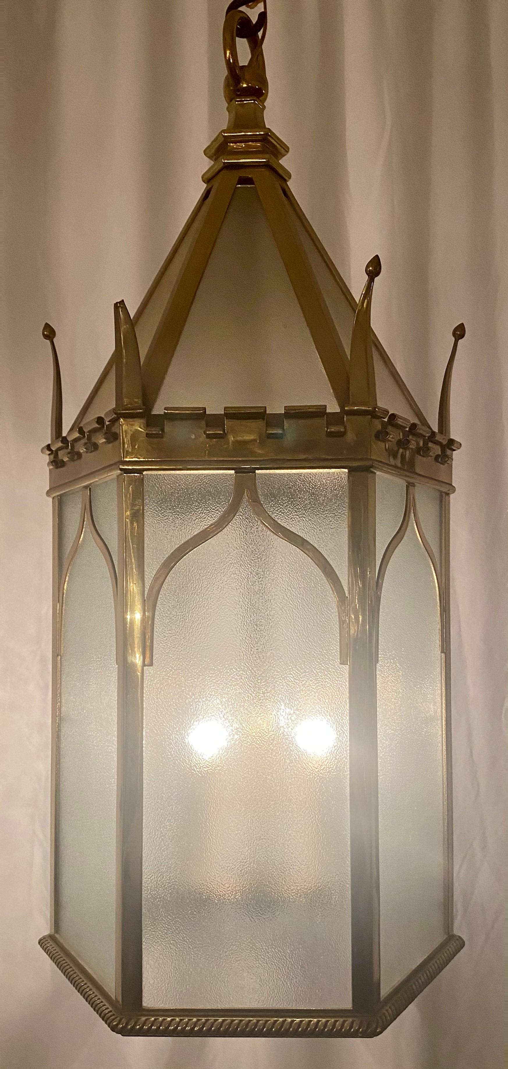 Antique late 19th century English brass and frosted glass lantern, circa 1890-1900
LAN026.