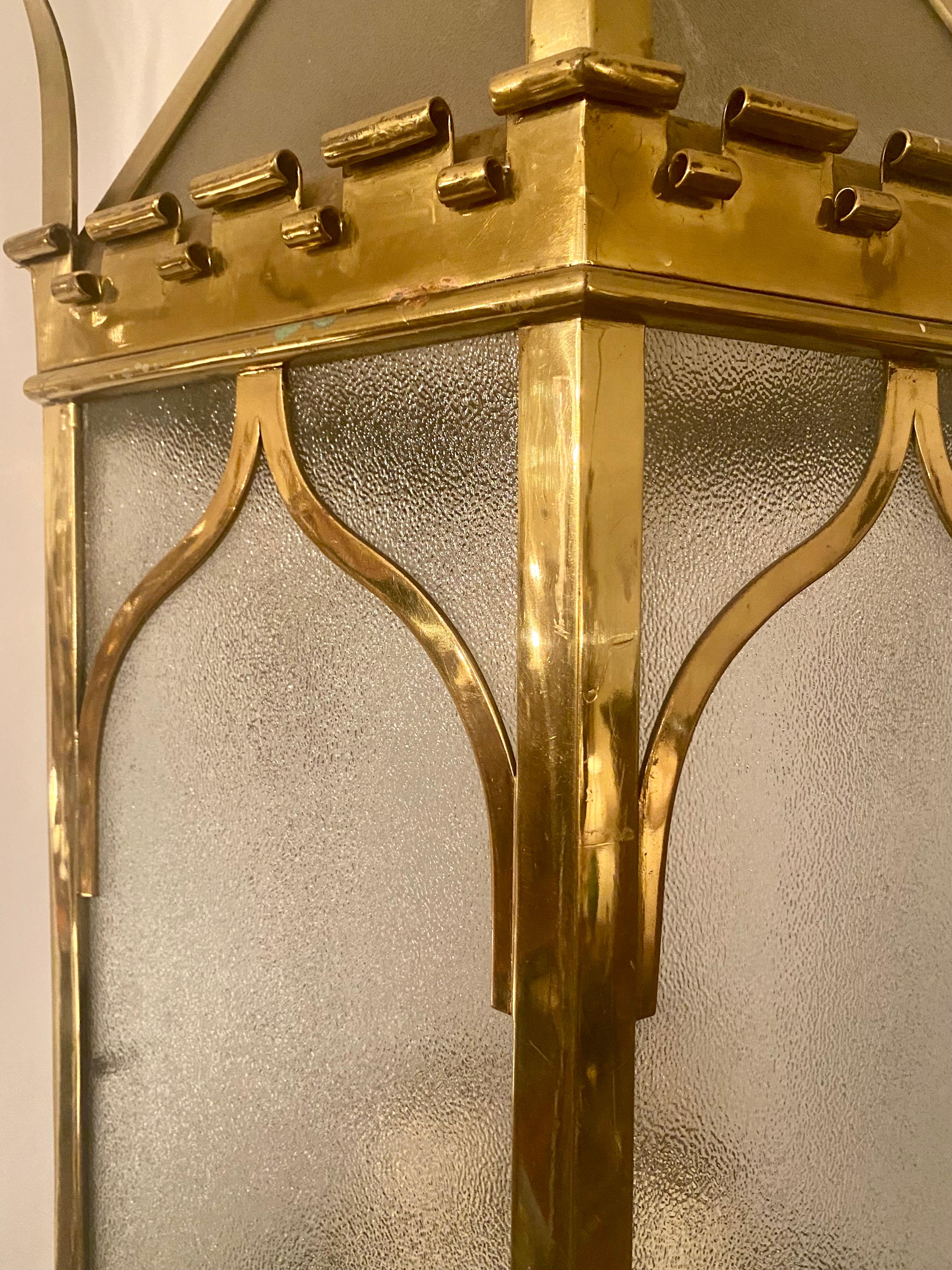 Lanterne anglaise ancienne du 19ème siècle en laiton et verre dépoli, vers 1890-1900 Bon état - En vente à New Orleans, LA