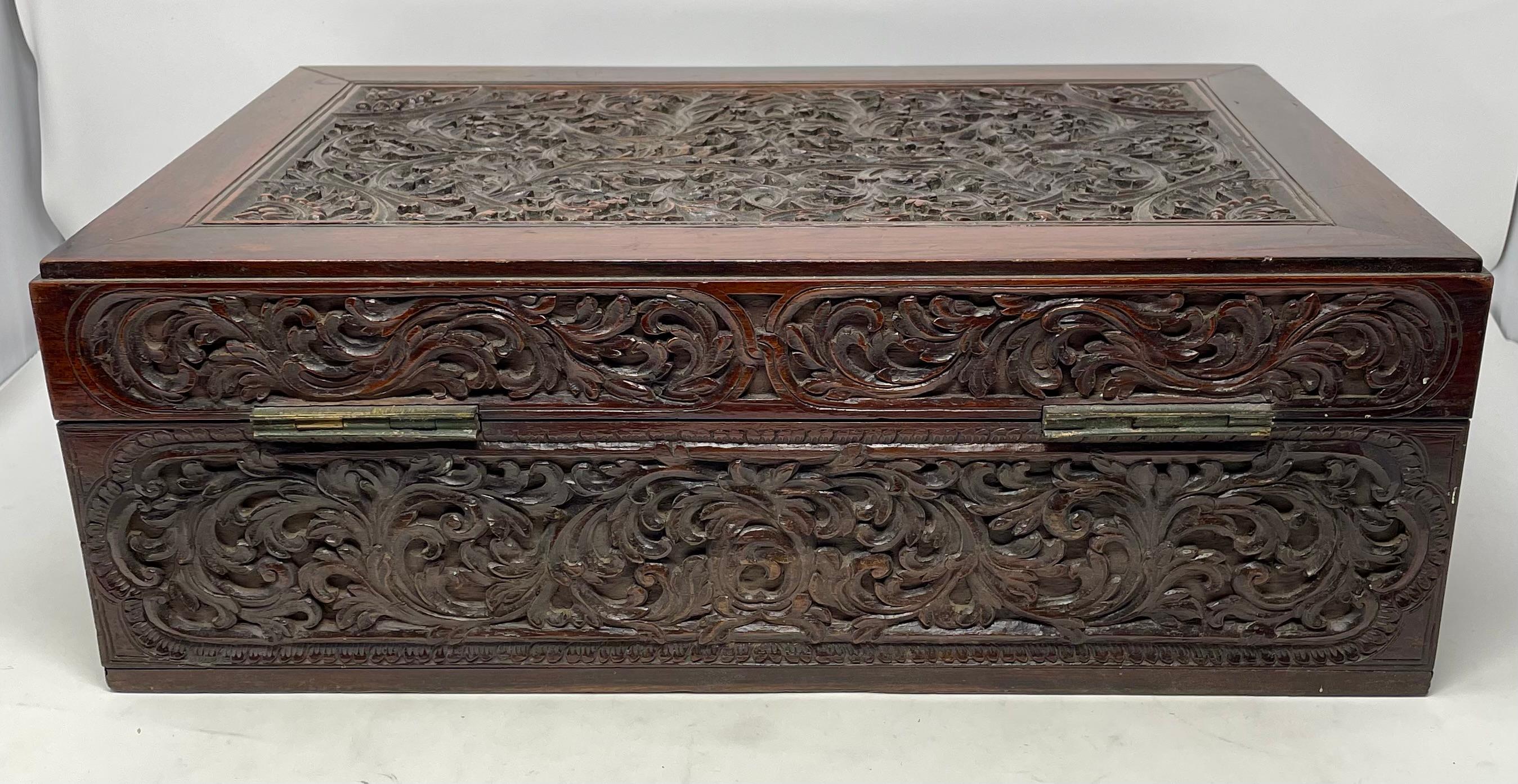 Ancienne boîte aux lettres anglaise du 19e siècle en teck sculpté, vers 1880-1890. en vente 2