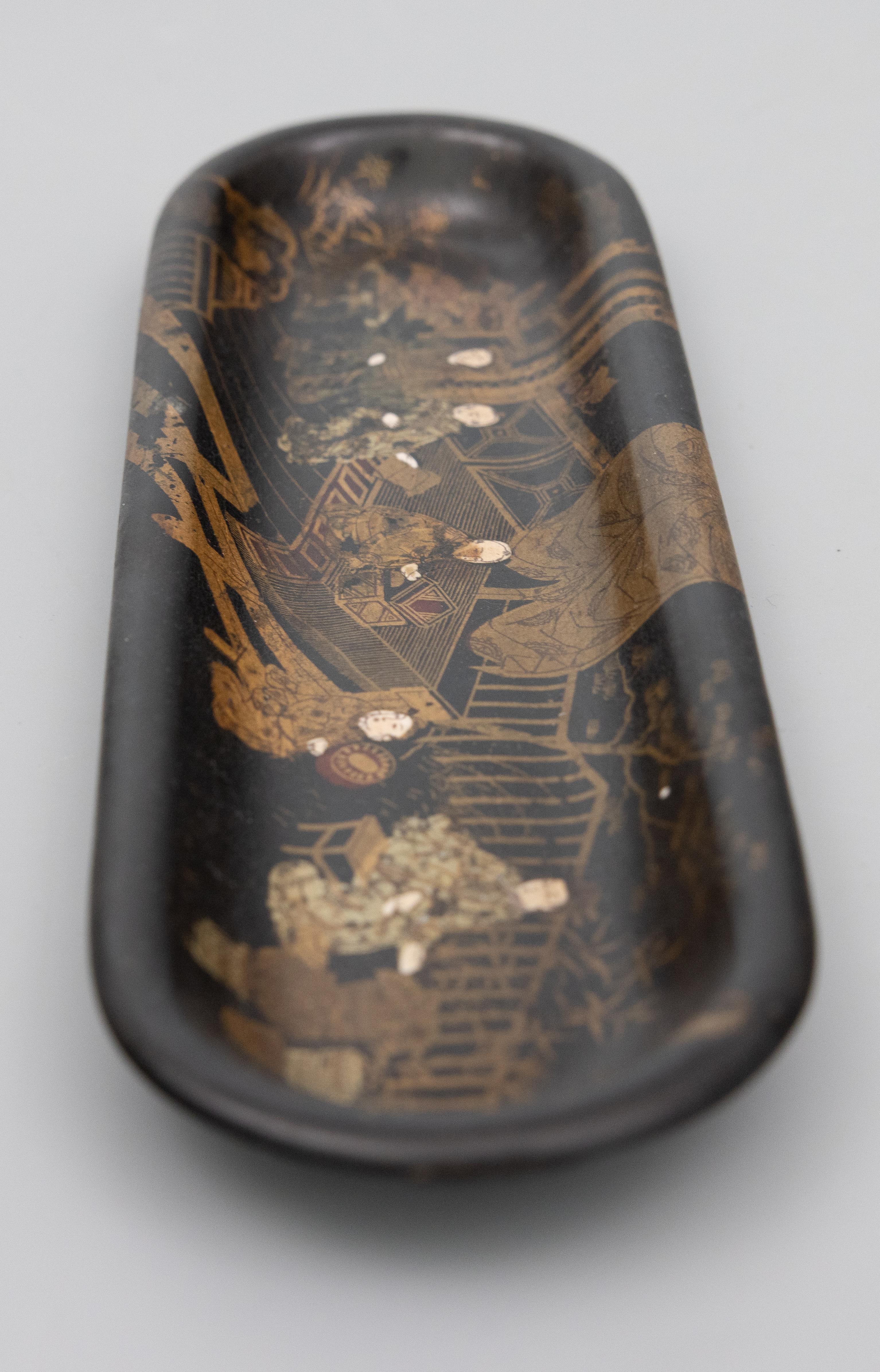 Chinoiseries Ancien porte-plume en papier mâché anglais de style Chinoiserie du 19ème siècle en vente