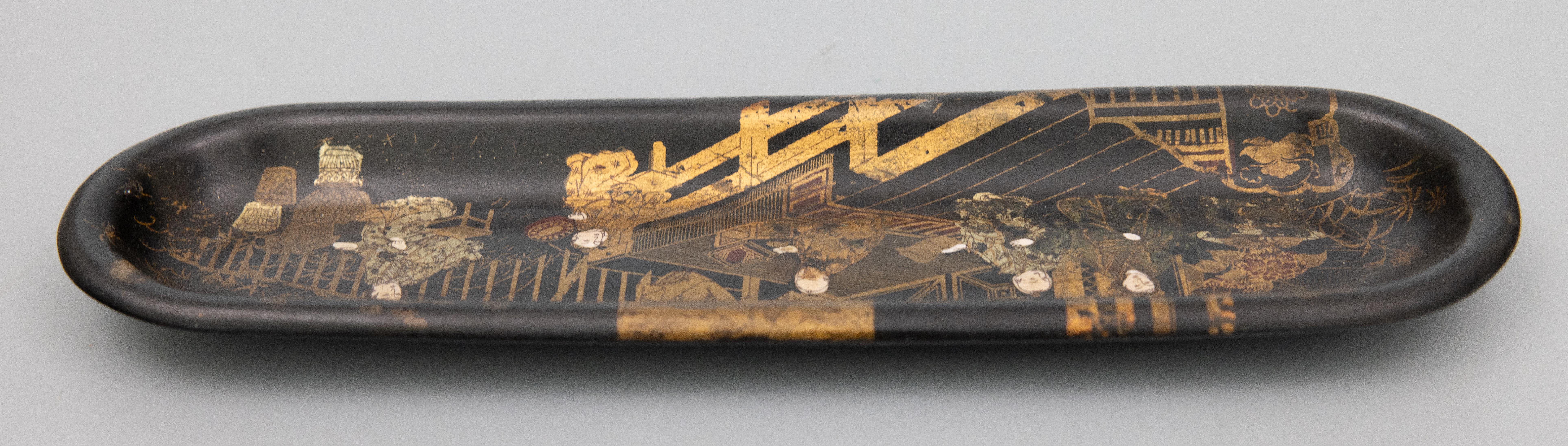 Antique 19th Century English Chinoiserie Papier Mache Pen Tray In Good Condition For Sale In Pearland, TX