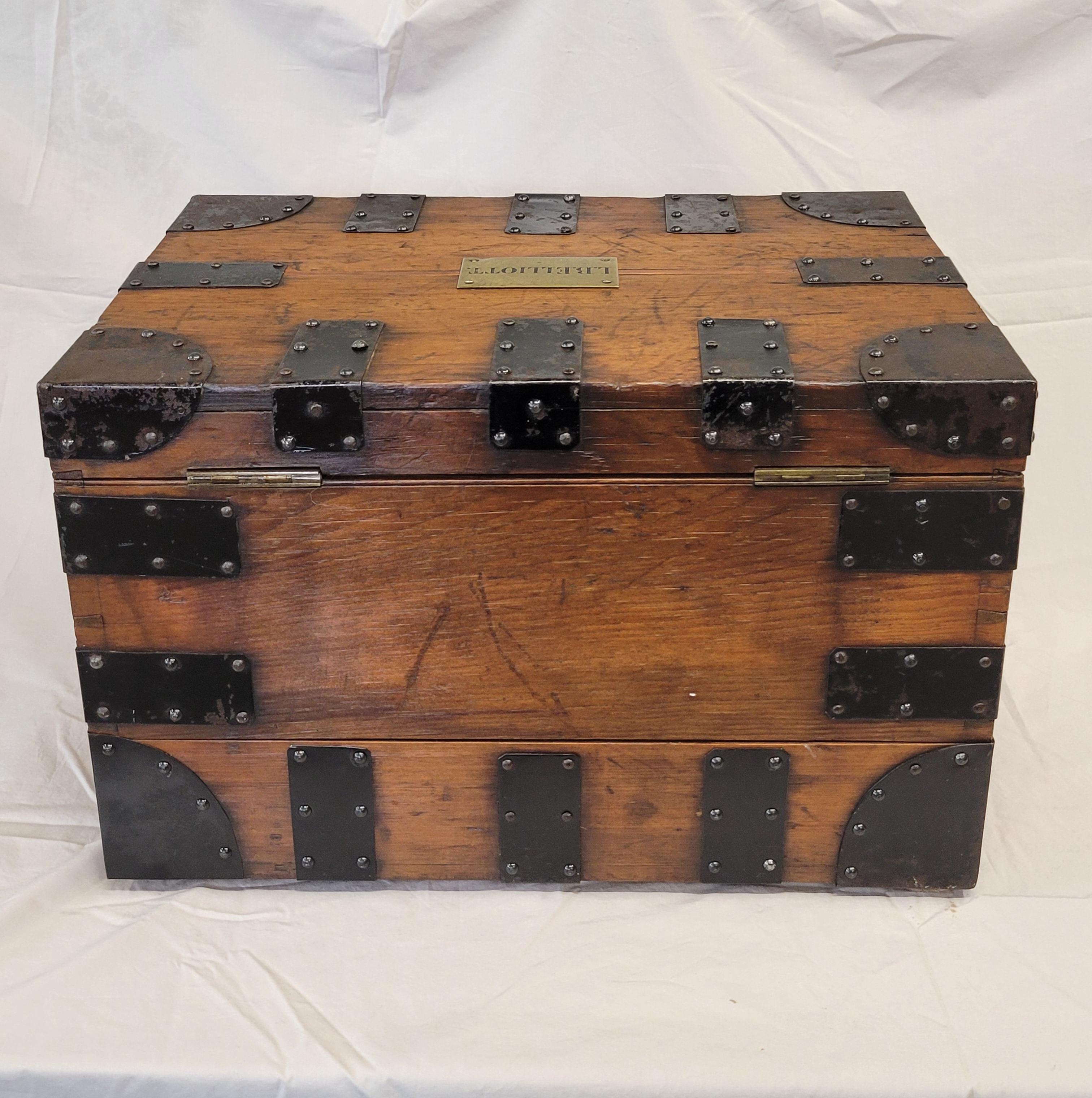 Antica scatola portadocumenti inglese del XIX secolo, con monogramma I.L. A. B. Elliotts in vendita 3