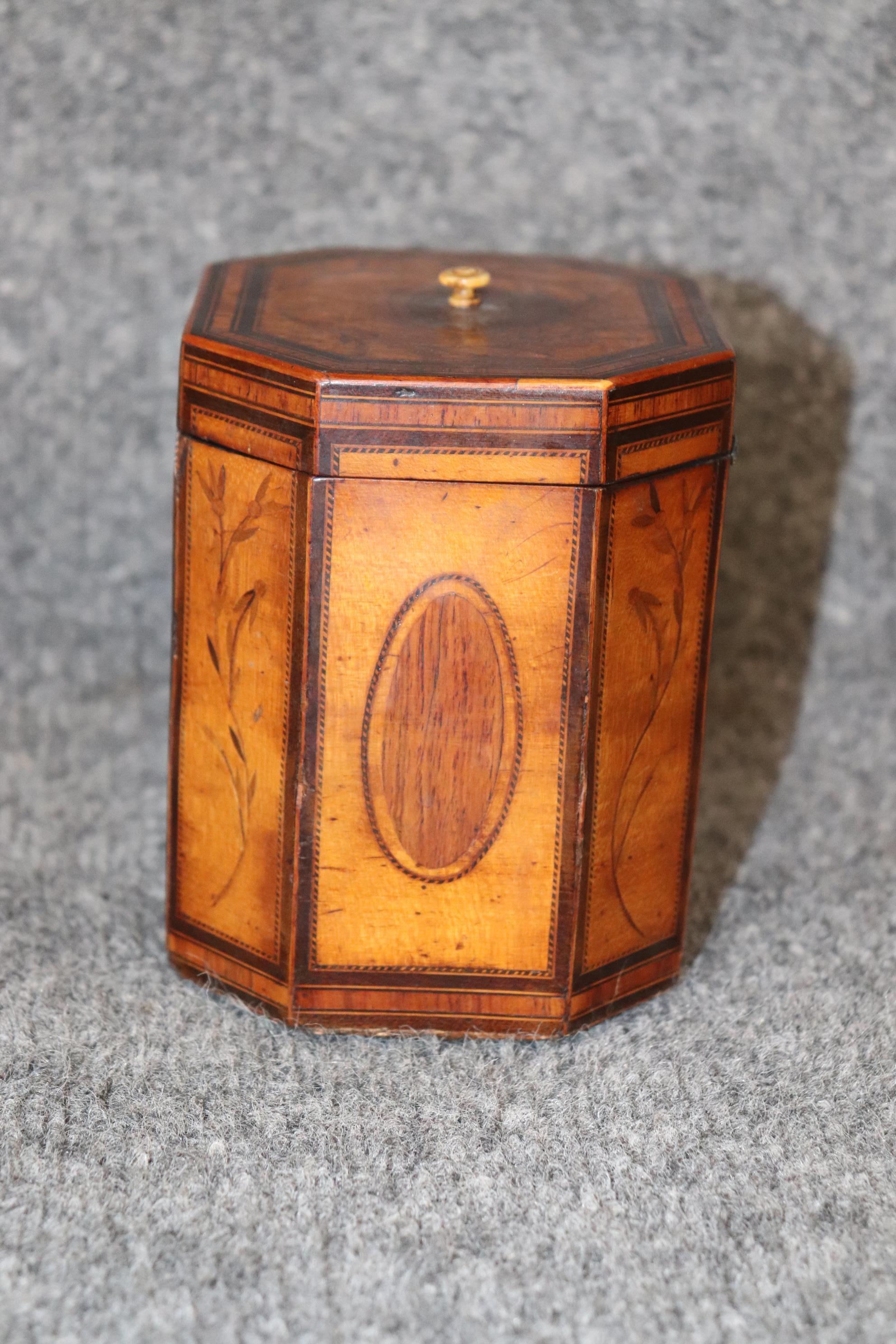 Carved Antique 19th Century English Edwardian Inlaid Tea Caddy Box For Sale