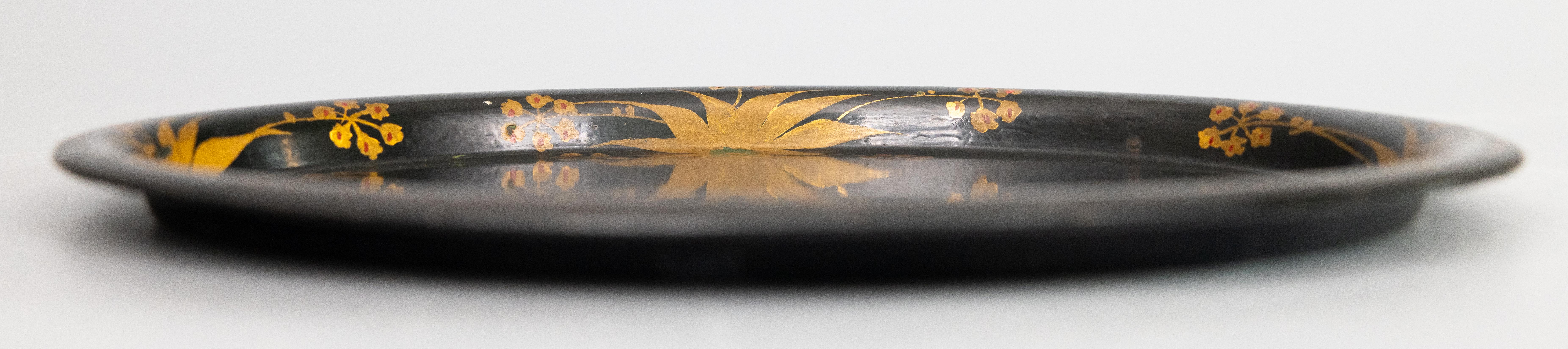 Antique 19th Century English Hand Painted Black & Gilt Floral Tole Tray In Good Condition For Sale In Pearland, TX