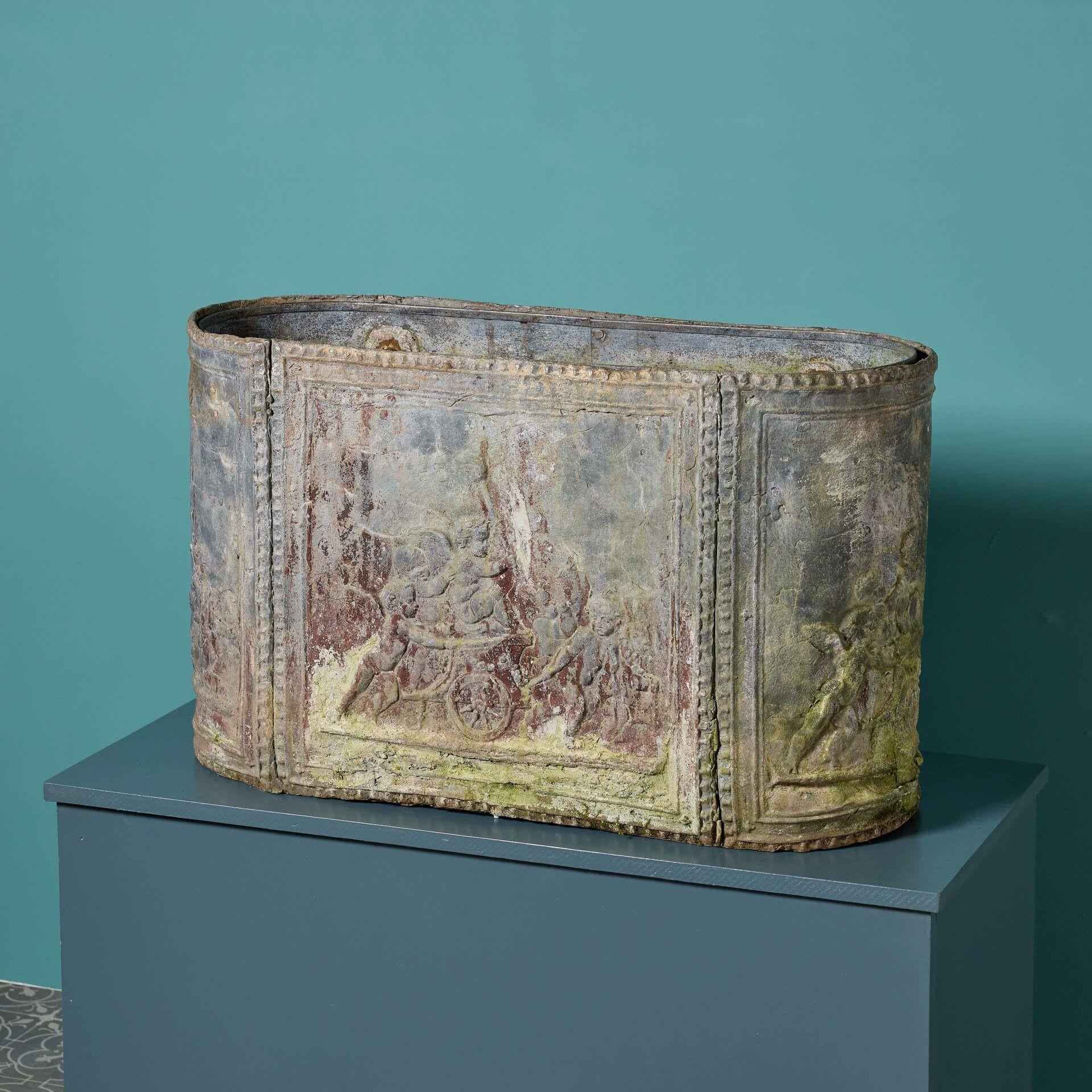 Vittoriano Antica cisterna di piombo inglese del XIX secolo in vendita