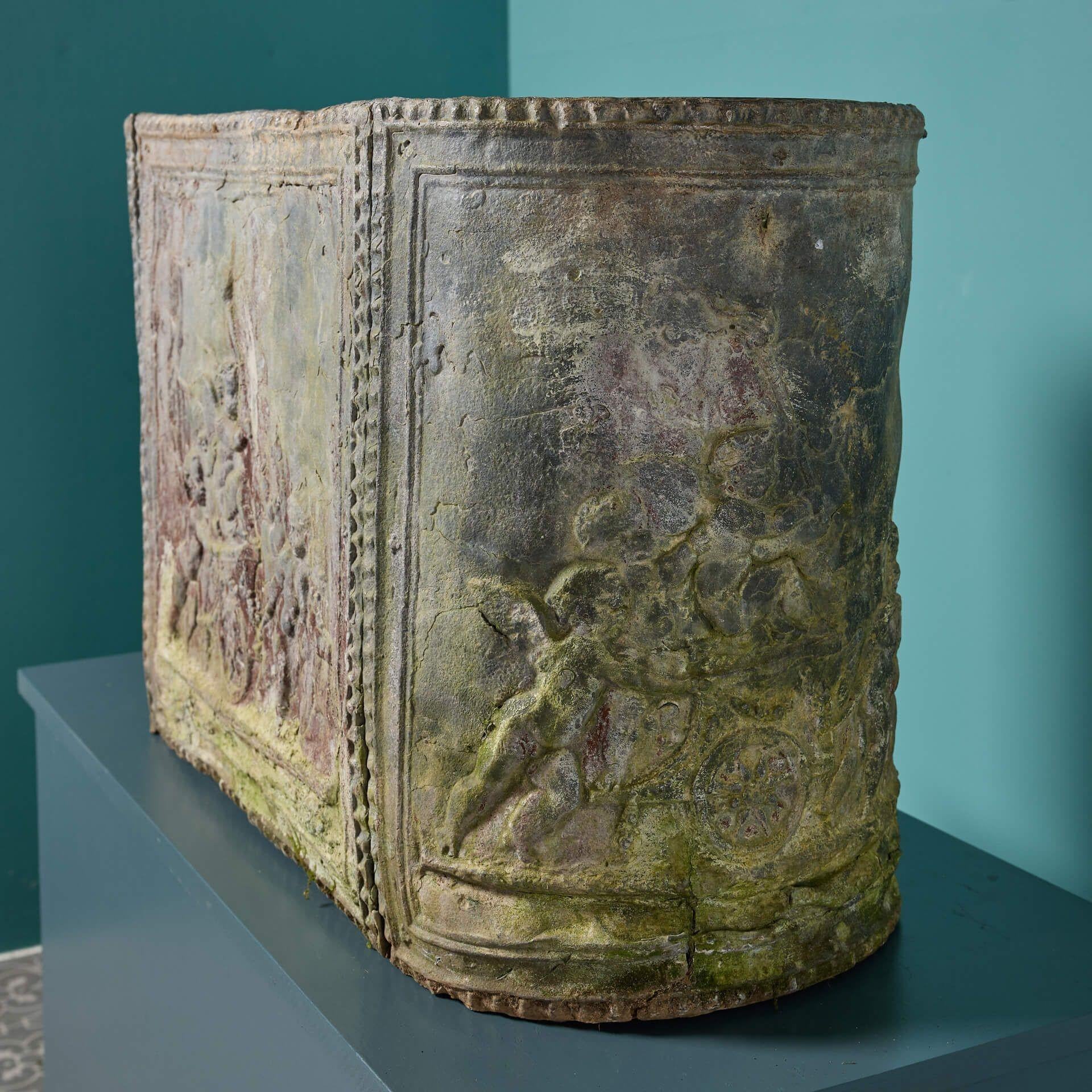 Antica cisterna di piombo inglese del XIX secolo In condizioni discrete in vendita a Wormelow, Herefordshire