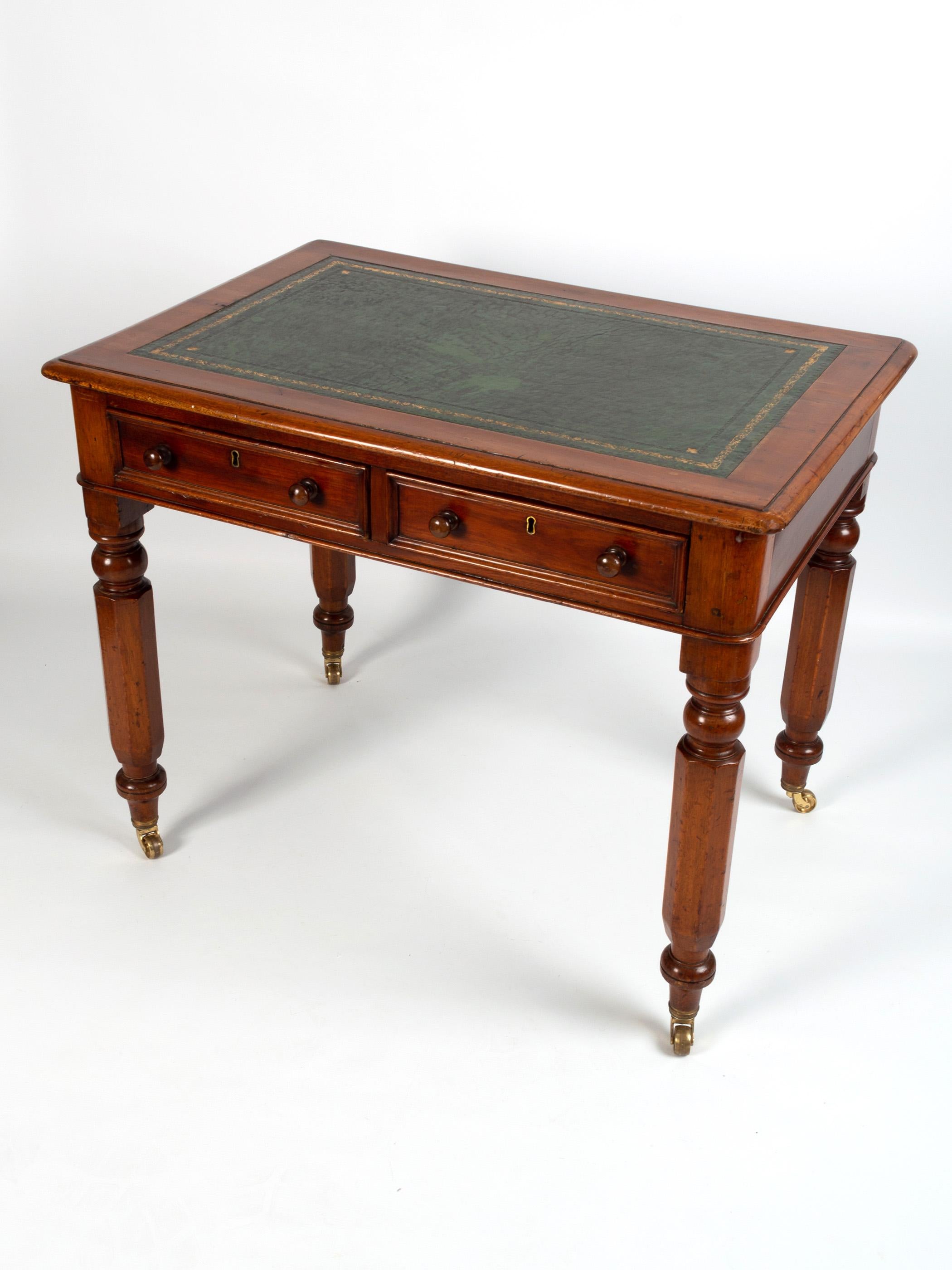 Antique 19th Century English Leather Inset Library Table, C.1840 In Good Condition For Sale In London, GB