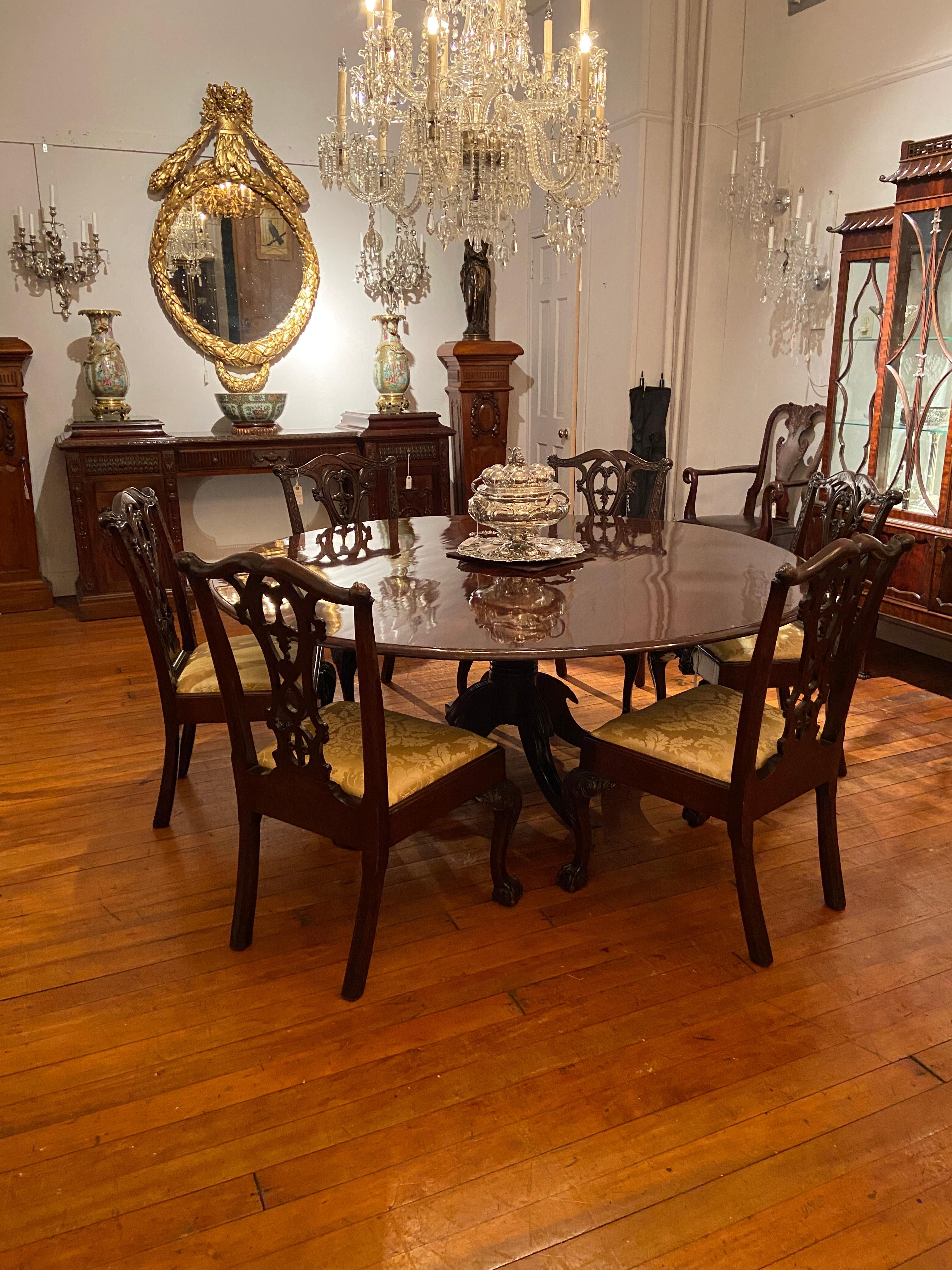Antique 19th Century English Mahogany Round Dining Table 4
