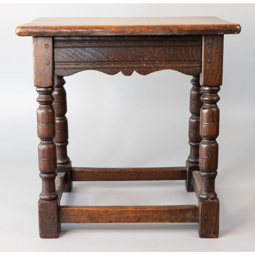 Antique 19th Century English Oak Joint Stool In Good Condition In Pearland, TX