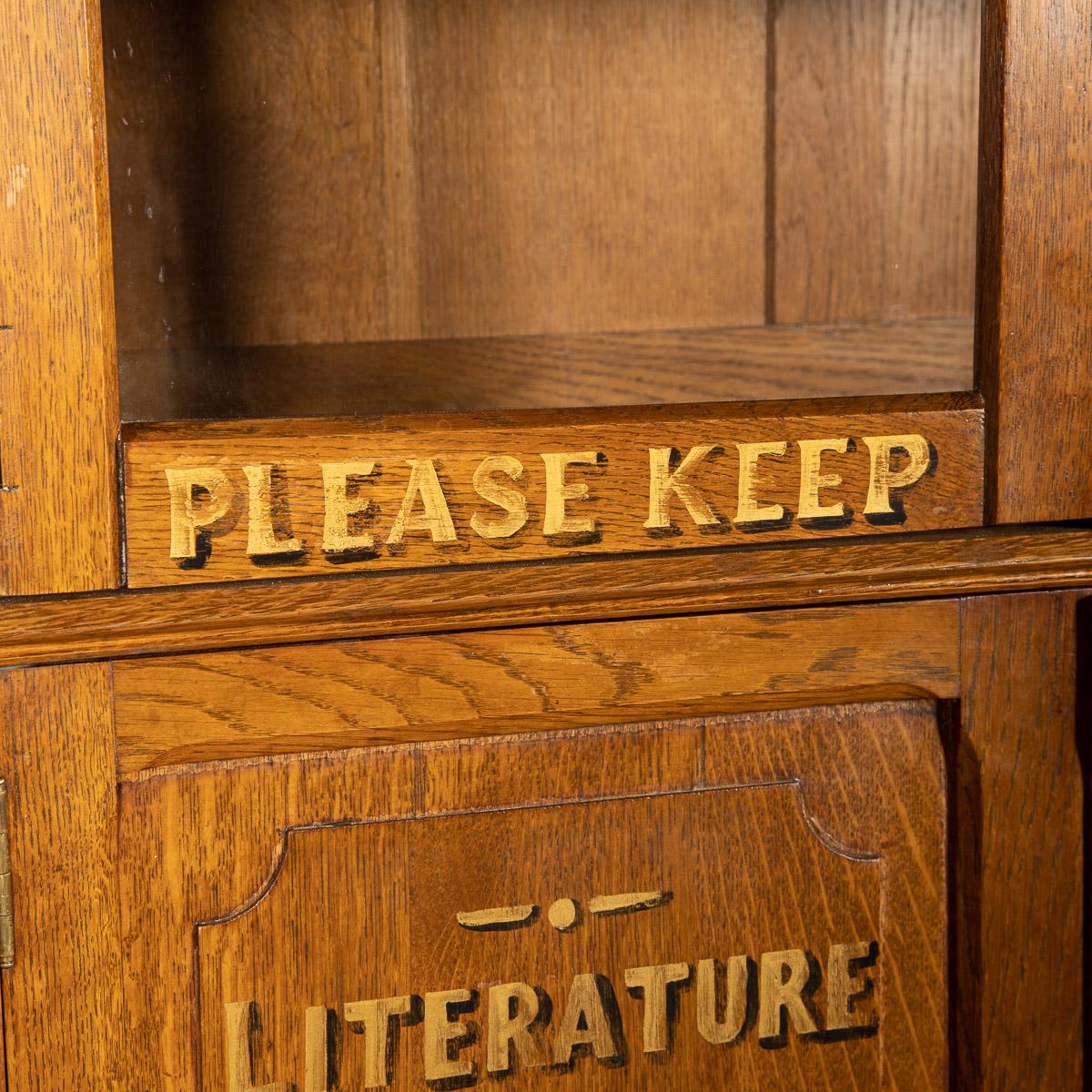 Antique 19th Century Belgian Oak Pair of Estate Library Cabinets, c.1890 1