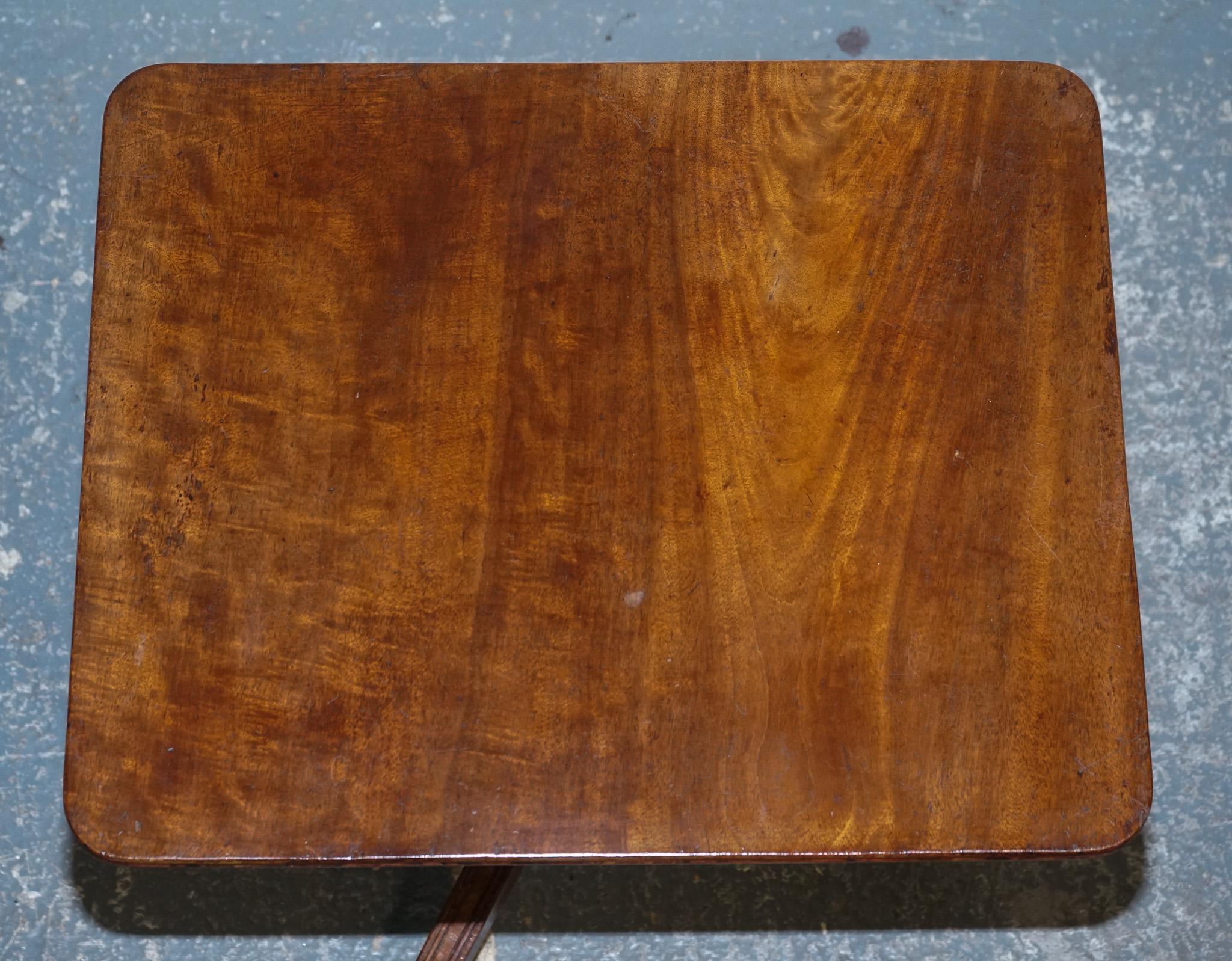 ANTIQUE 19TH CENTURY ENGLISH OAK RECTANGLE TRIPOD TiLT TOP TABLE For Sale 3