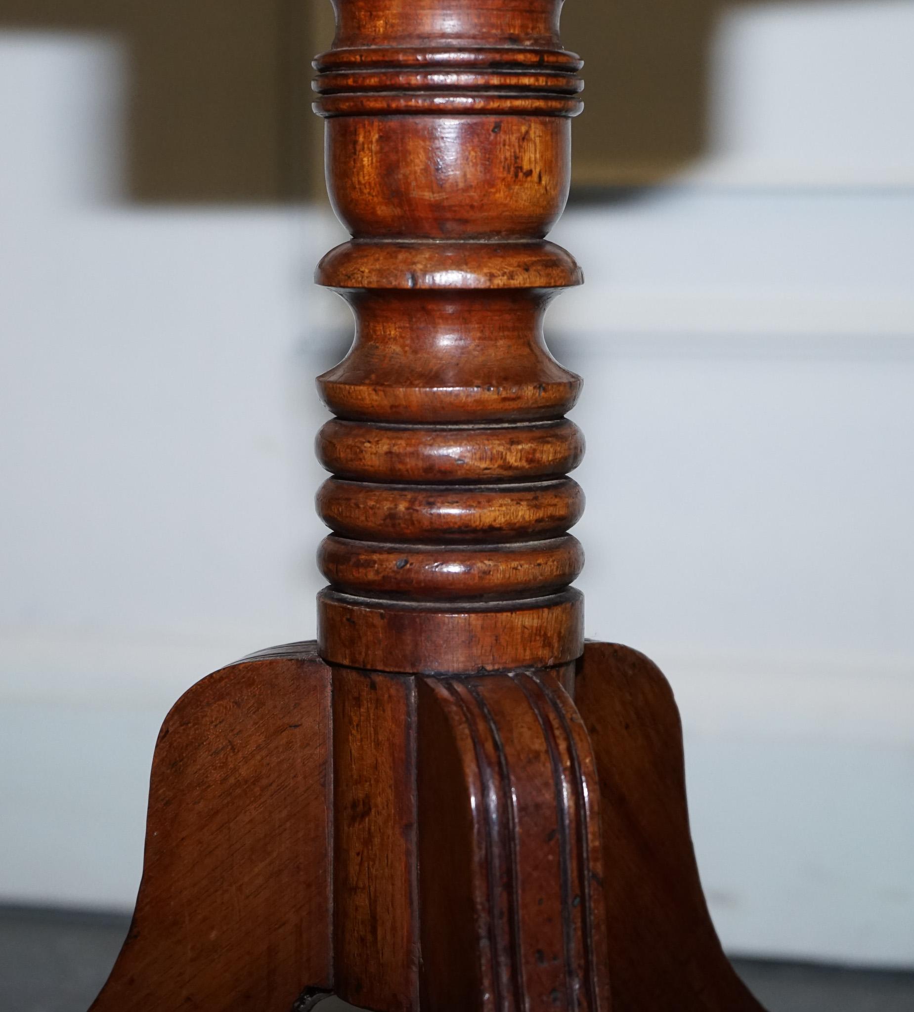 ANTIQUE 19TH CENTURY ENGLISH OAK RECTANGLE TRIPOD TiLT TOP TABLE In Good Condition For Sale In Pulborough, GB