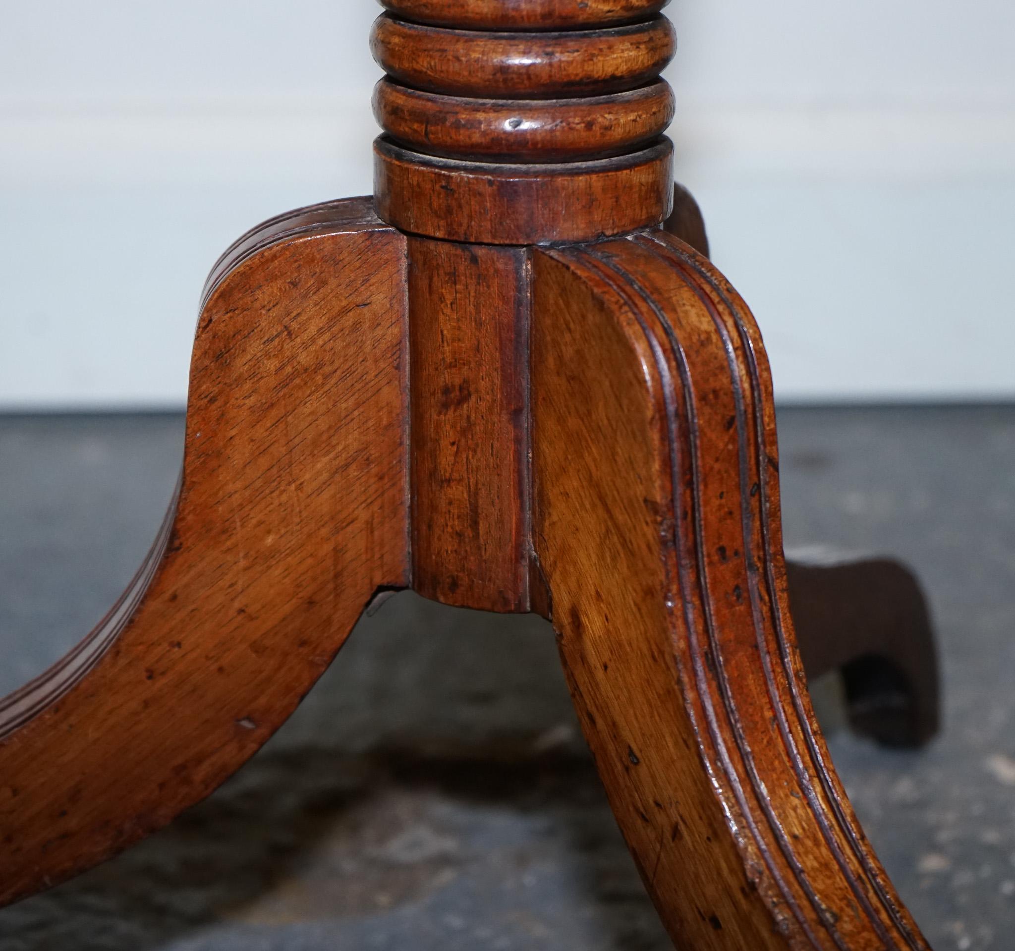 20th Century ANTIQUE 19TH CENTURY ENGLISH OAK RECTANGLE TRIPOD TiLT TOP TABLE For Sale