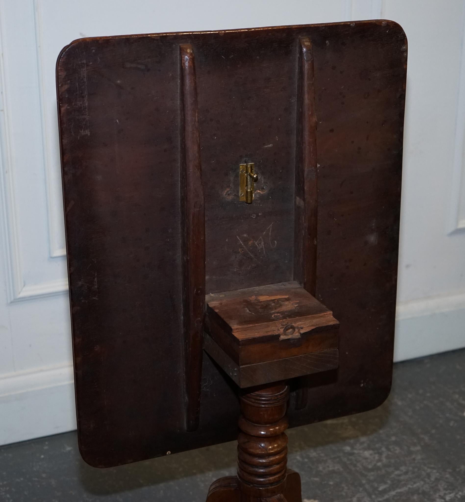 ANTIQUE 19TH CENTURY ENGLISH OAK RECTANGLE TRIPOD TiLT TOP TABLE For Sale 2