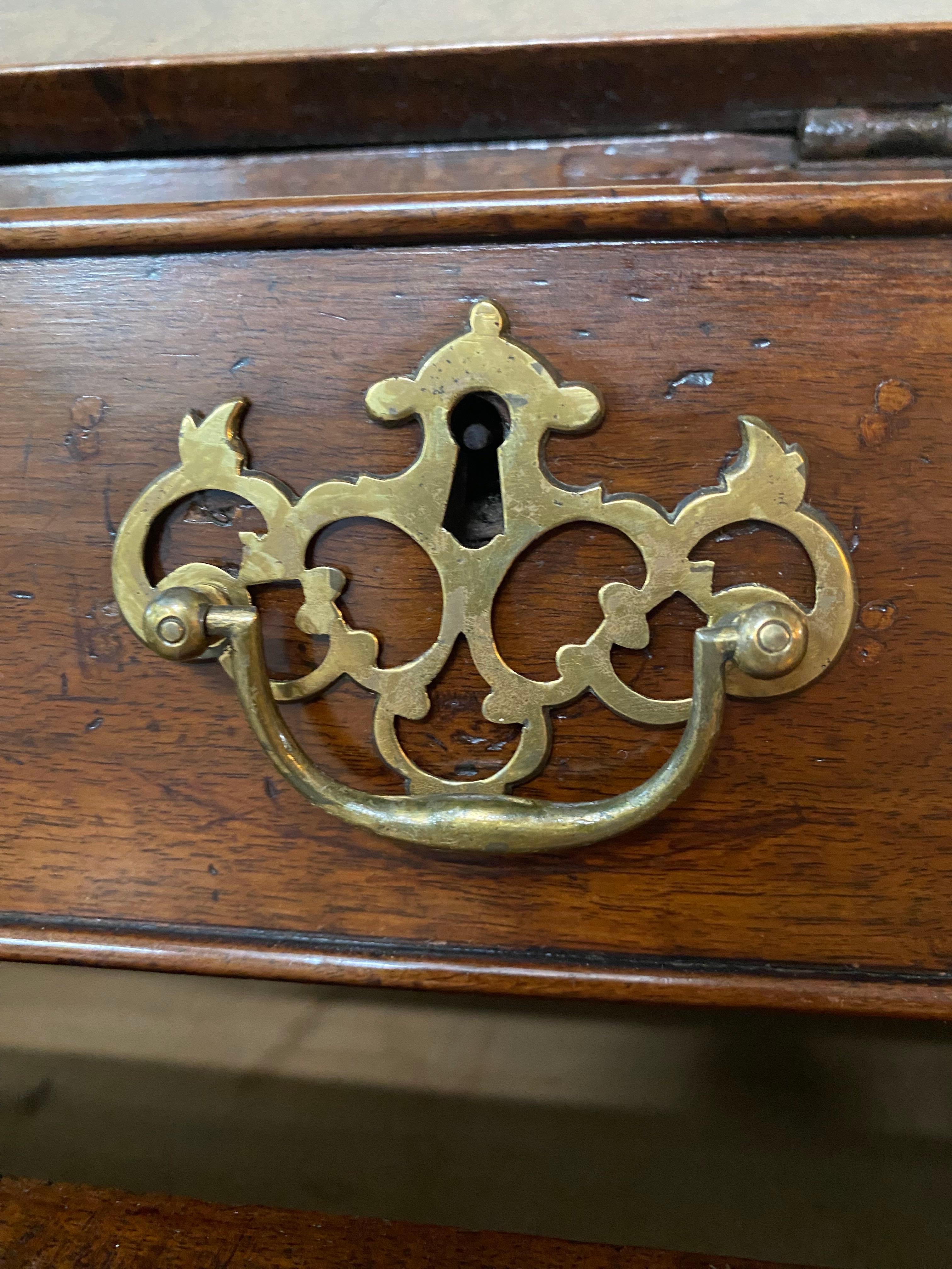 Antique 19th century English oak secretary / bureau For Sale 2