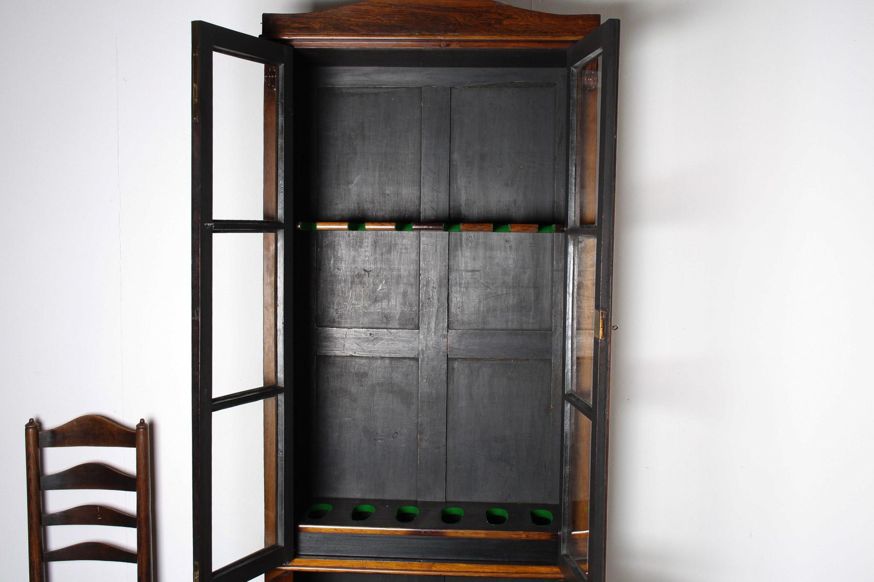 Antiguo Armero de Palisandro Inglés del Siglo XIX Mueble expositor de caza en venta 3