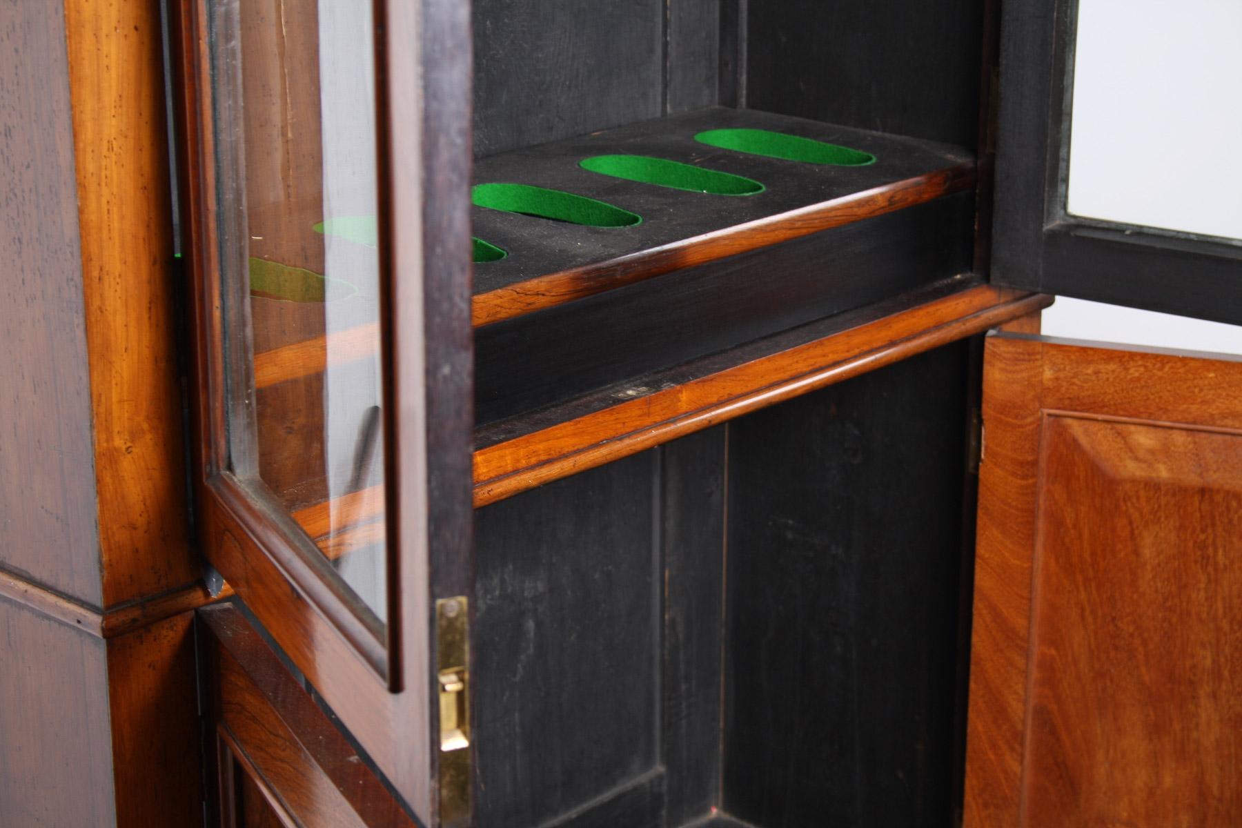 Antiguo Armero de Palisandro Inglés del Siglo XIX Mueble expositor de caza en venta 6