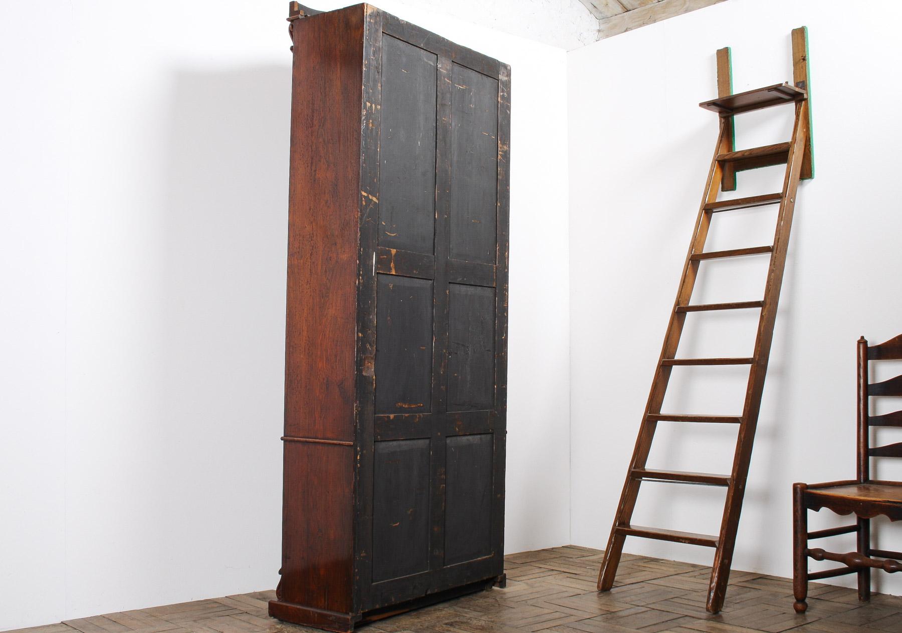 Antiguo Armero de Palisandro Inglés del Siglo XIX Mueble expositor de caza en venta 11