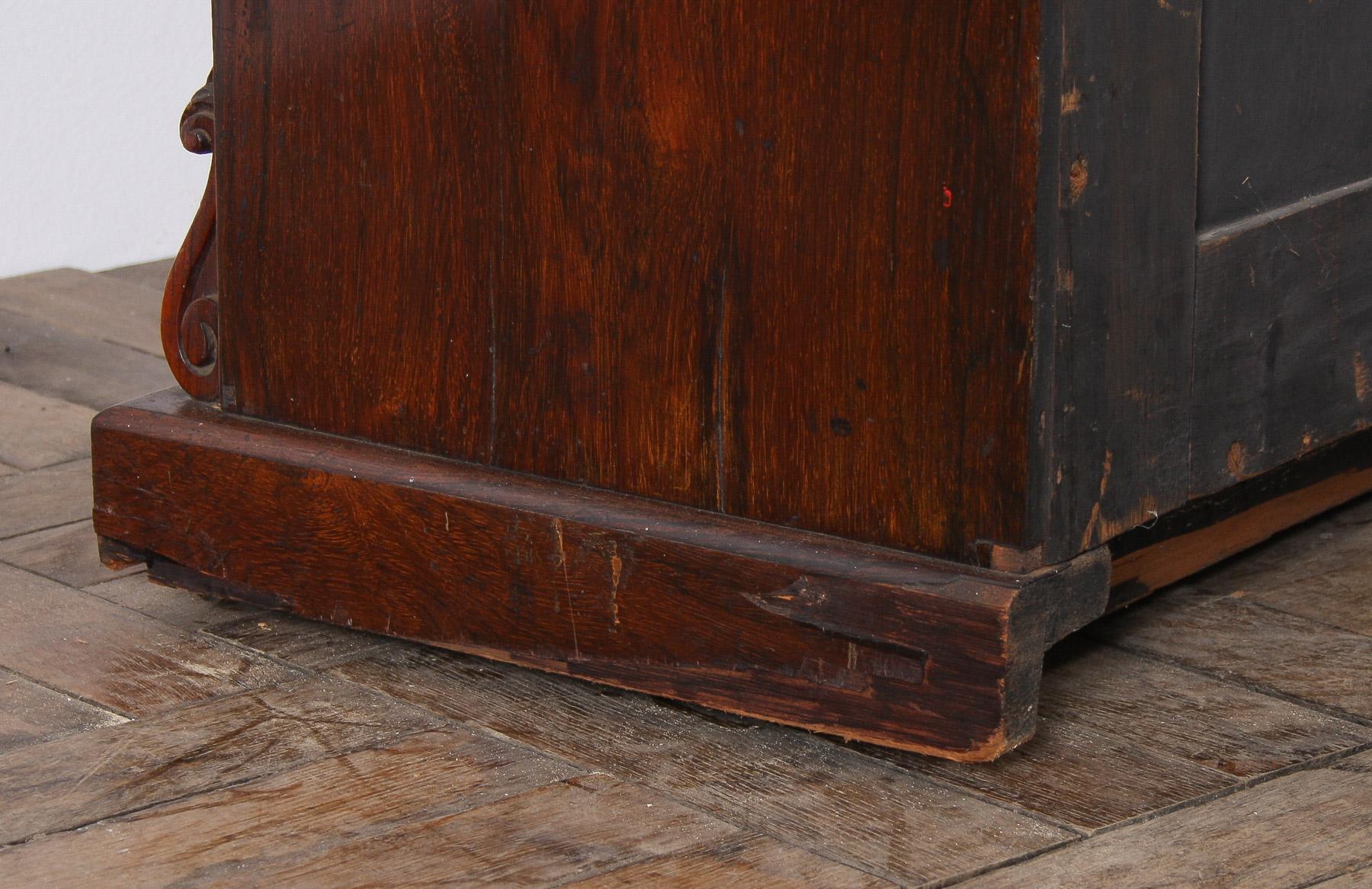 Antiguo Armero de Palisandro Inglés del Siglo XIX Mueble expositor de caza en venta 12