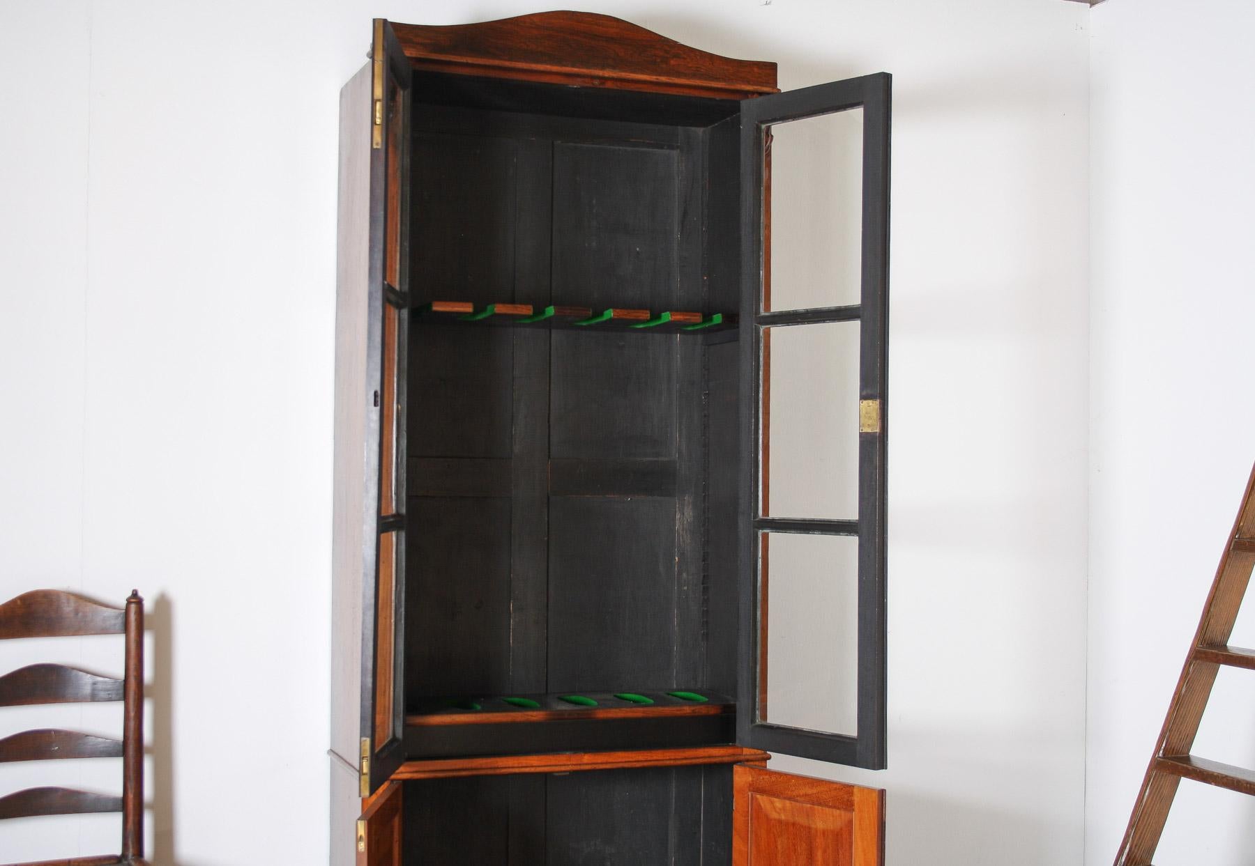 Antiguo Armero de Palisandro Inglés del Siglo XIX Mueble expositor de caza Palo de rosa en venta