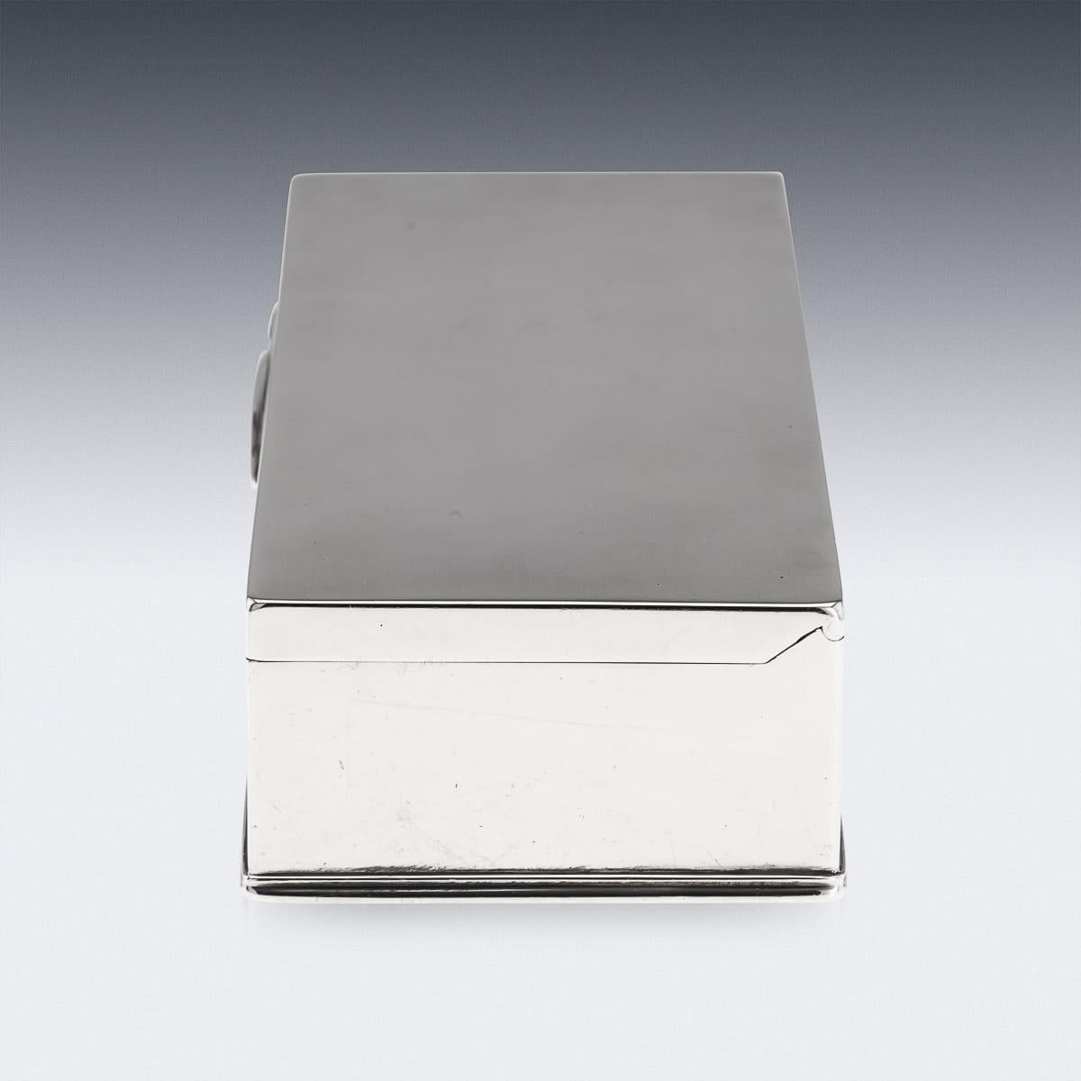 British Antique 19th Century English Solid Silver Cigar Box, London c.1876 For Sale