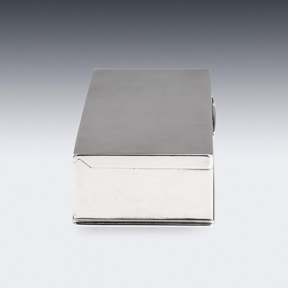 Antique 19th Century English Solid Silver Cigar Box, London c.1876 For Sale 1
