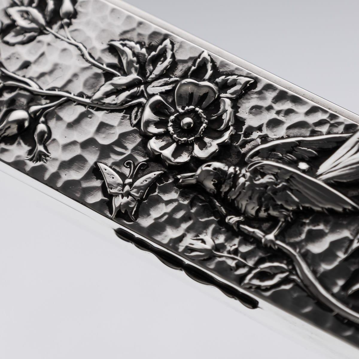 Ancienne boîte à bagues en argent massif du XIXe siècle de style japonais, c.I.C. 1876 en vente 5