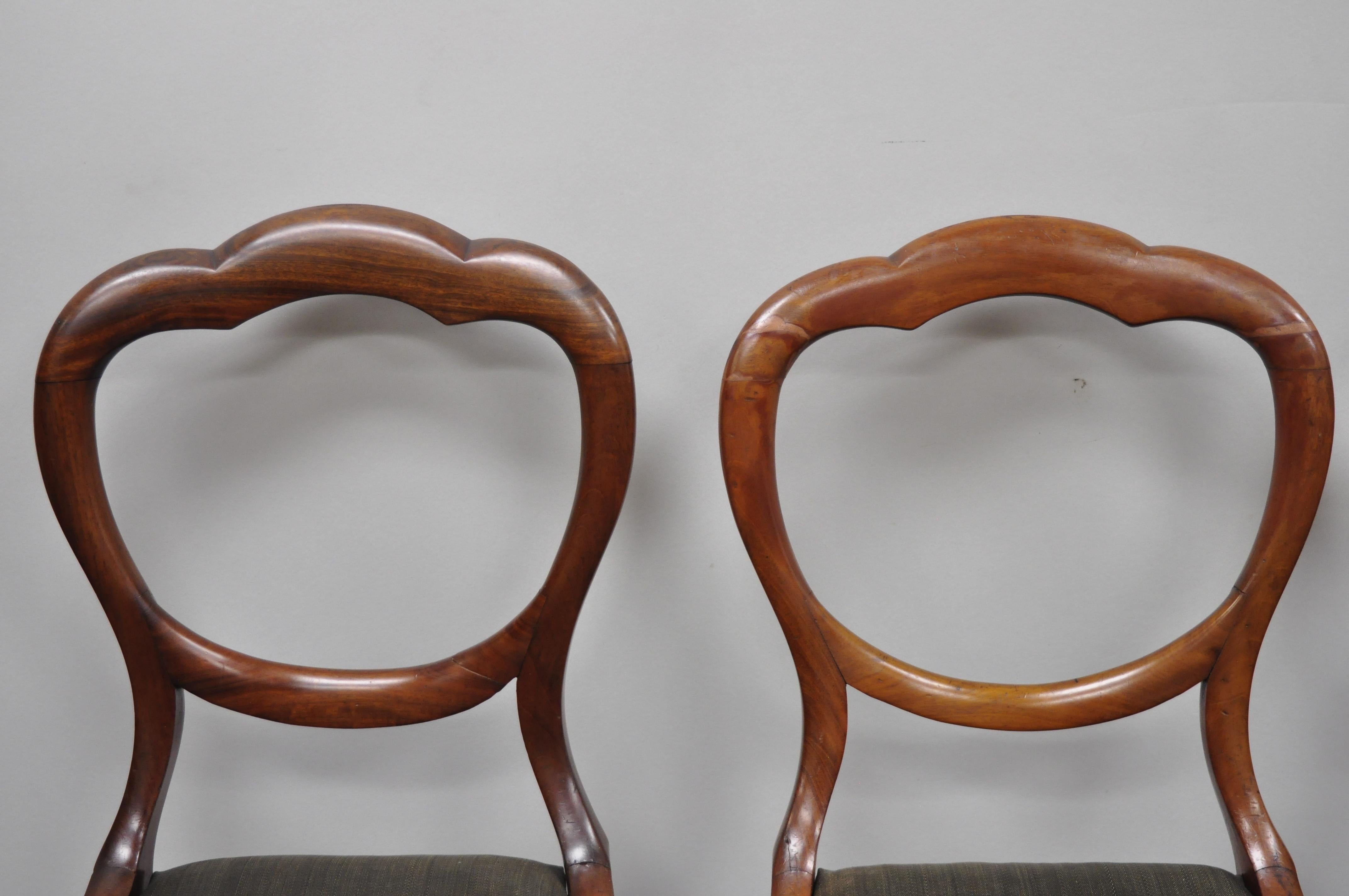 Antique 19th Century English Victorian Balloon Back Mahogany Library Side Chairs In Good Condition For Sale In Philadelphia, PA