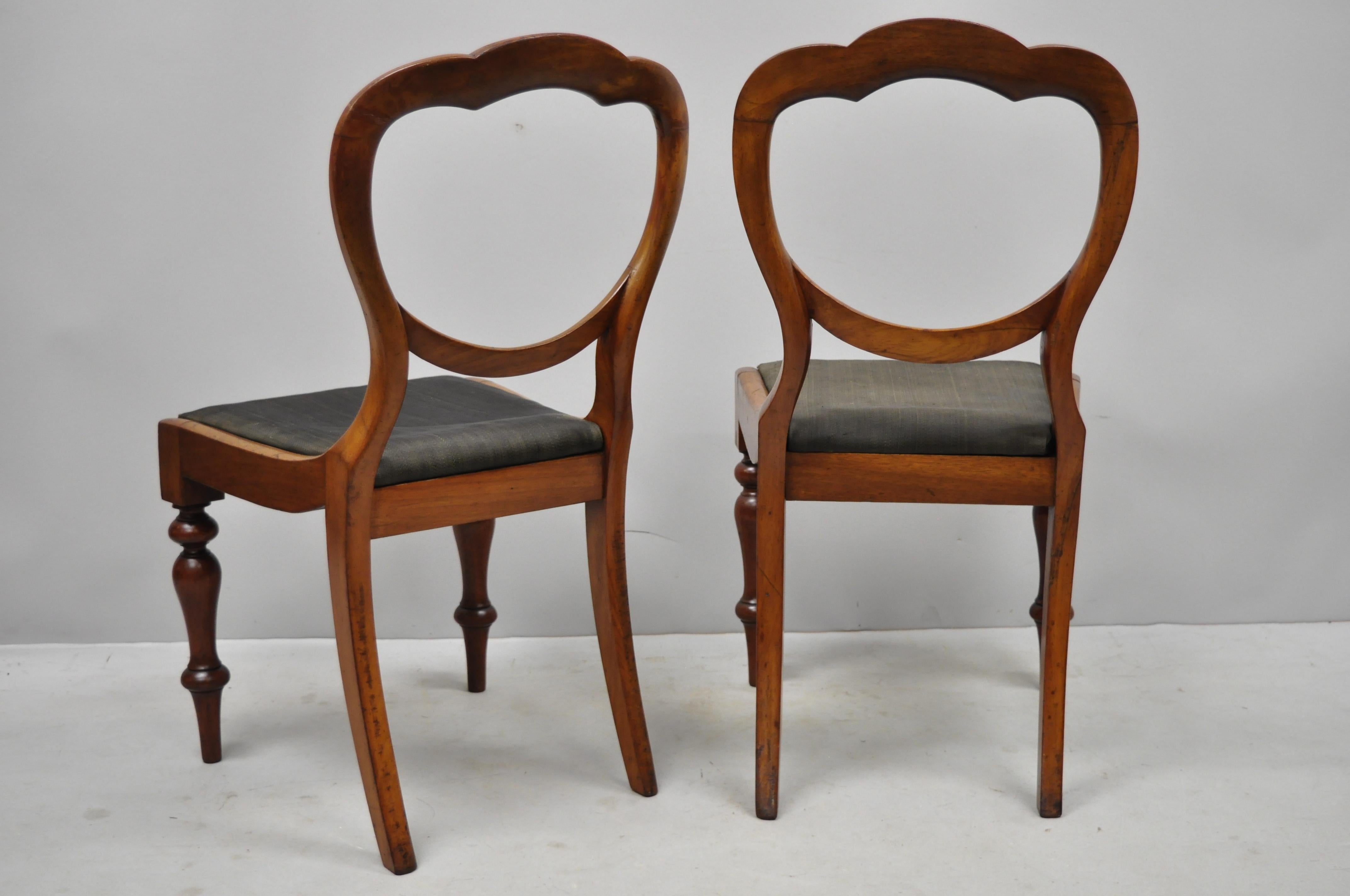 Antique 19th Century English Victorian Balloon Back Mahogany Library Side Chairs For Sale 3