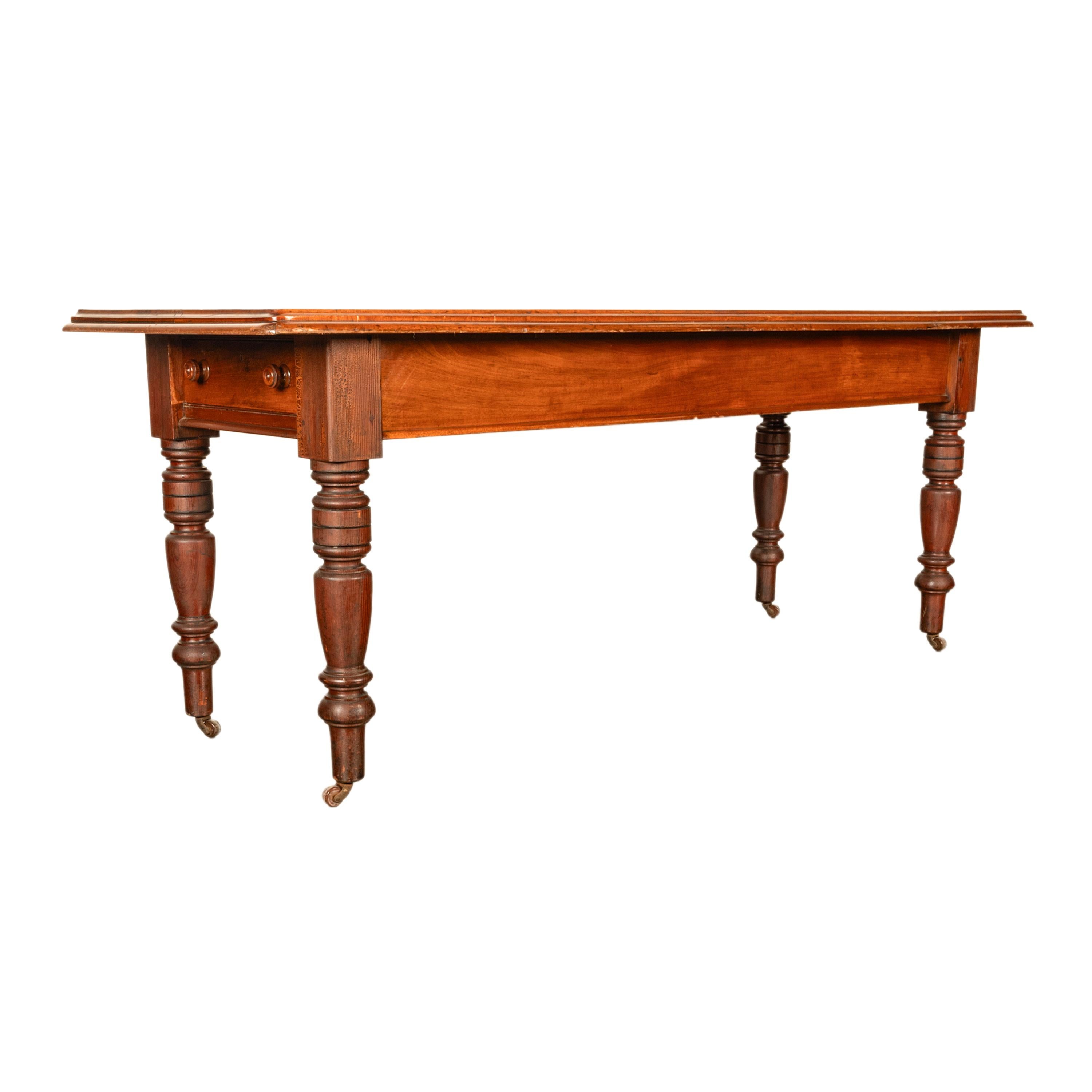 The English Country House Antiques Table de Réfectoire de Salle à Manger en Noyer du 19ème siècle. en vente 7