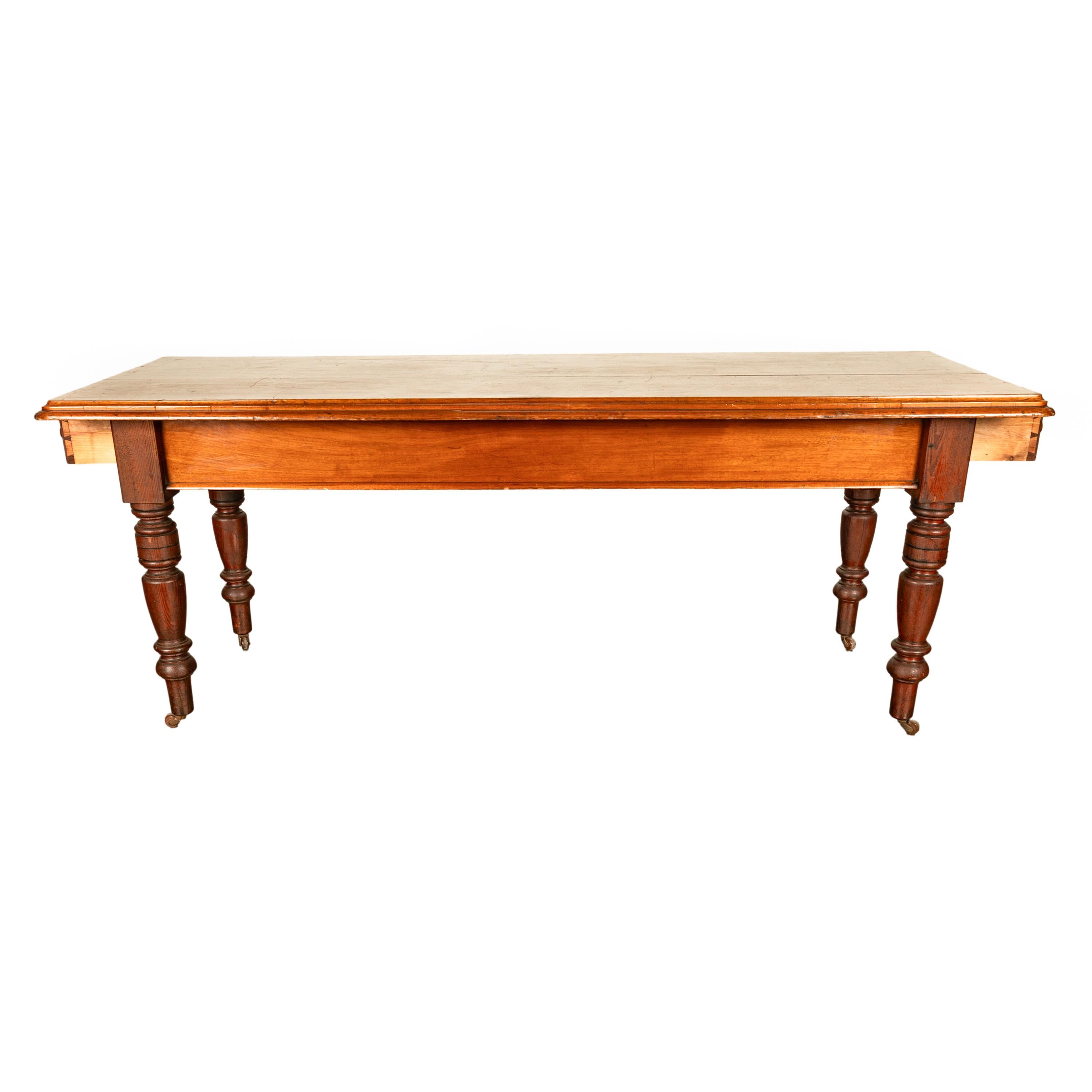The English Country House Antiques Table de Réfectoire de Salle à Manger en Noyer du 19ème siècle. en vente 2