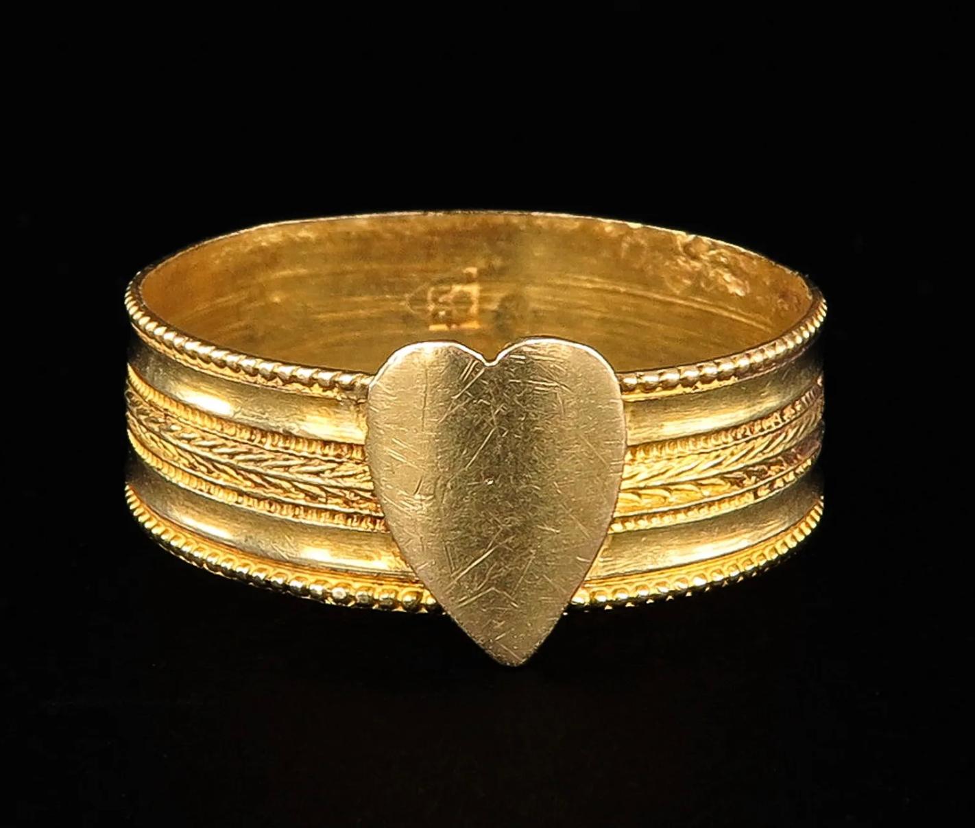 Antique 19th Century Engraved 18K Gold Heart Band Ring For Sale 3