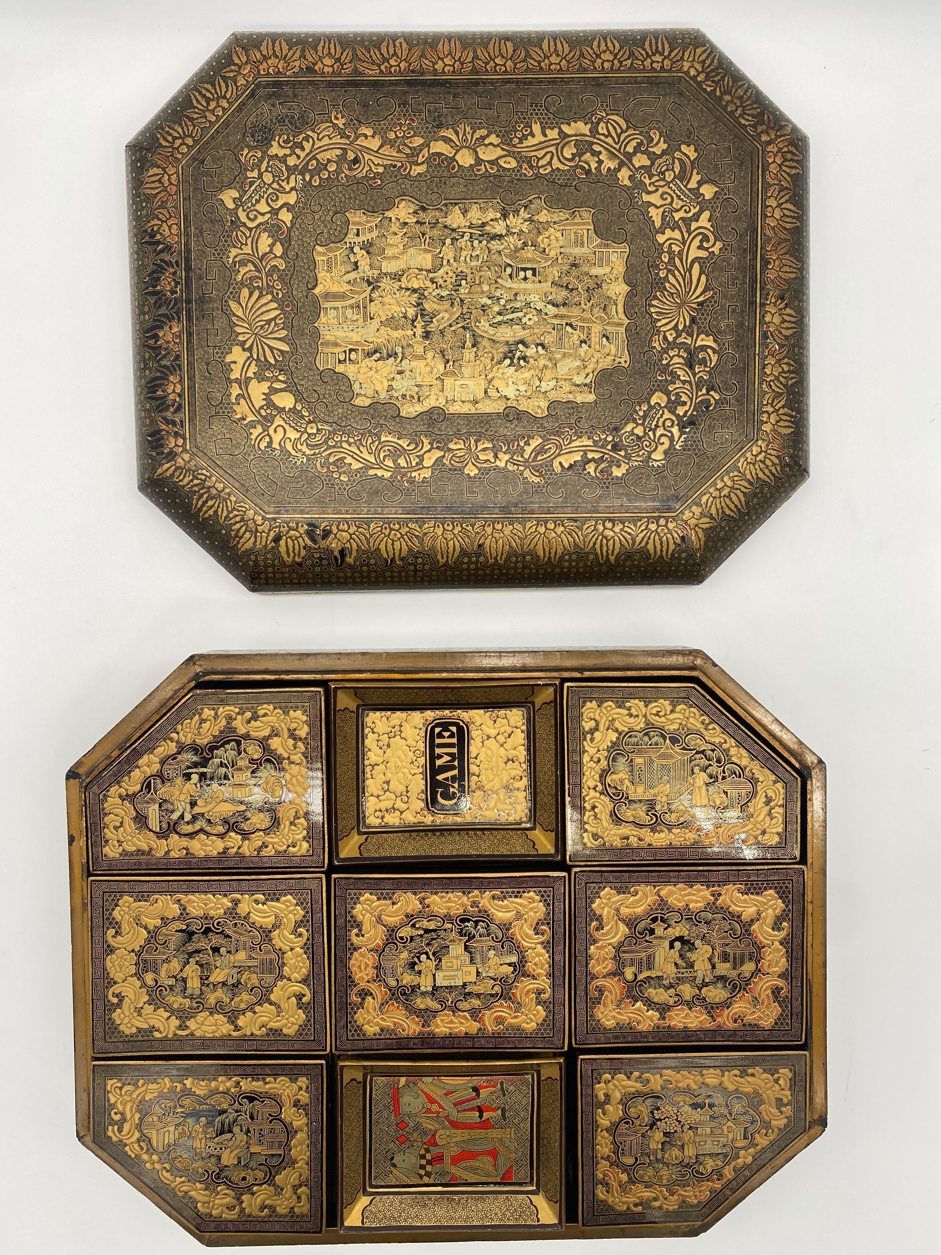 Antique 19th Century Export Chinese Lacquer Gaming Box For Sale 3