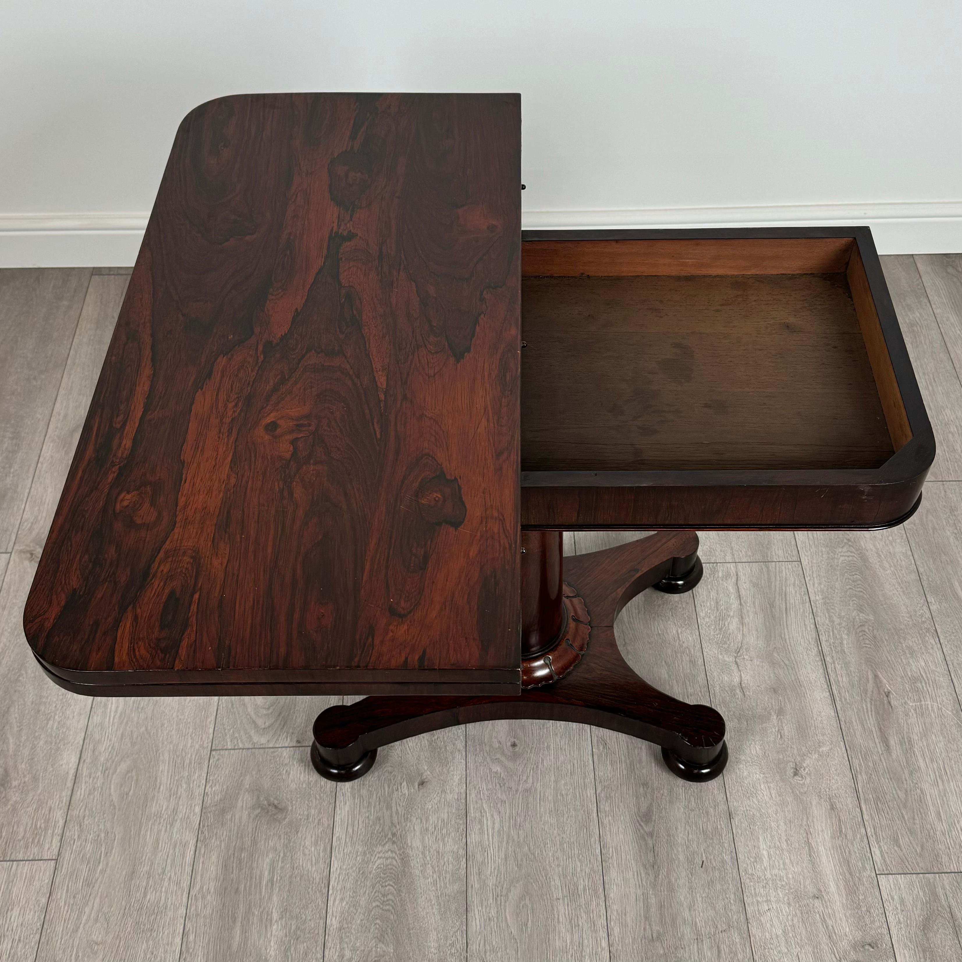 Table à cartes ancienne du 19ème siècle en bois de rose (REF AF-3648) en vente 5