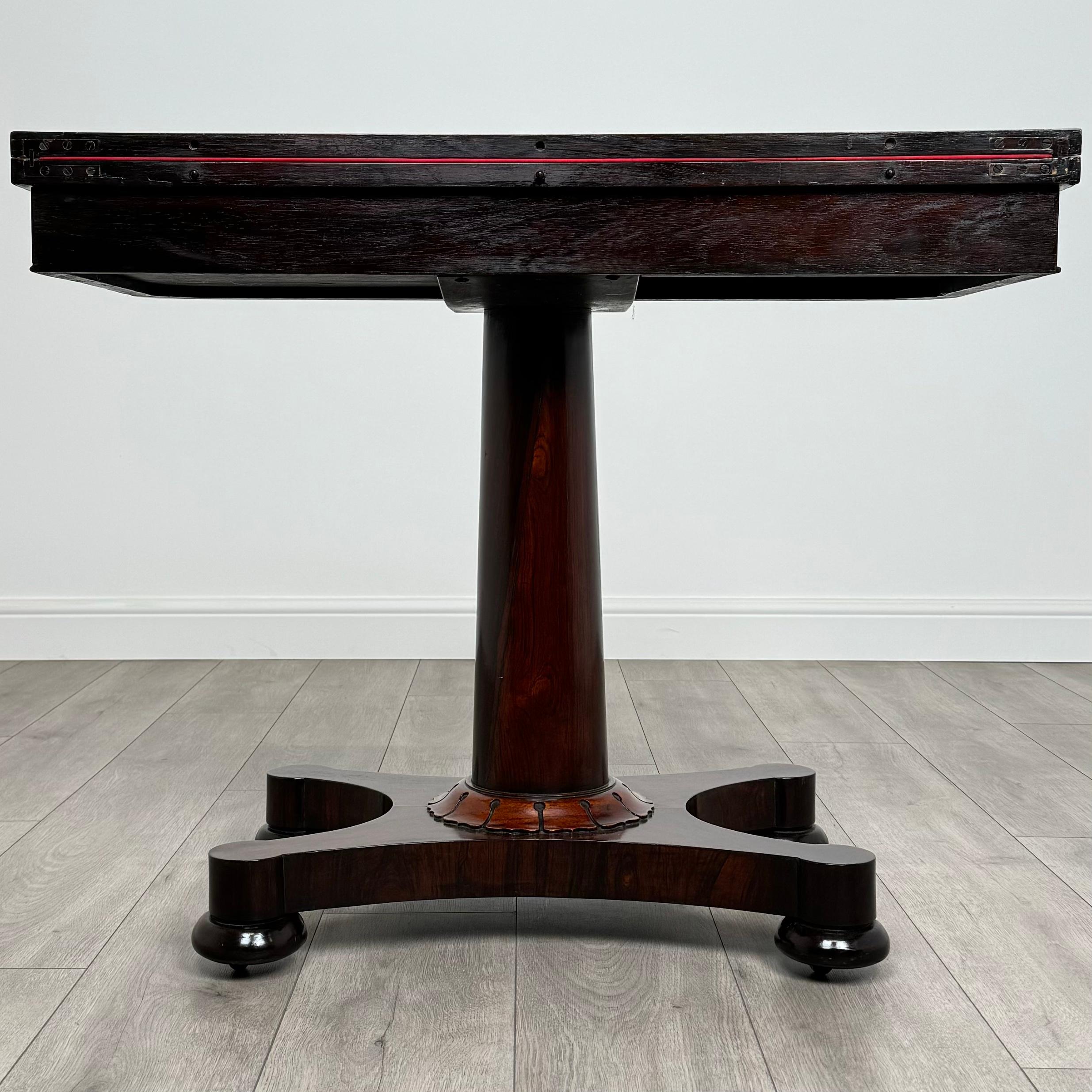 Bois de rose Table à cartes ancienne du 19ème siècle en bois de rose (REF AF-3648) en vente