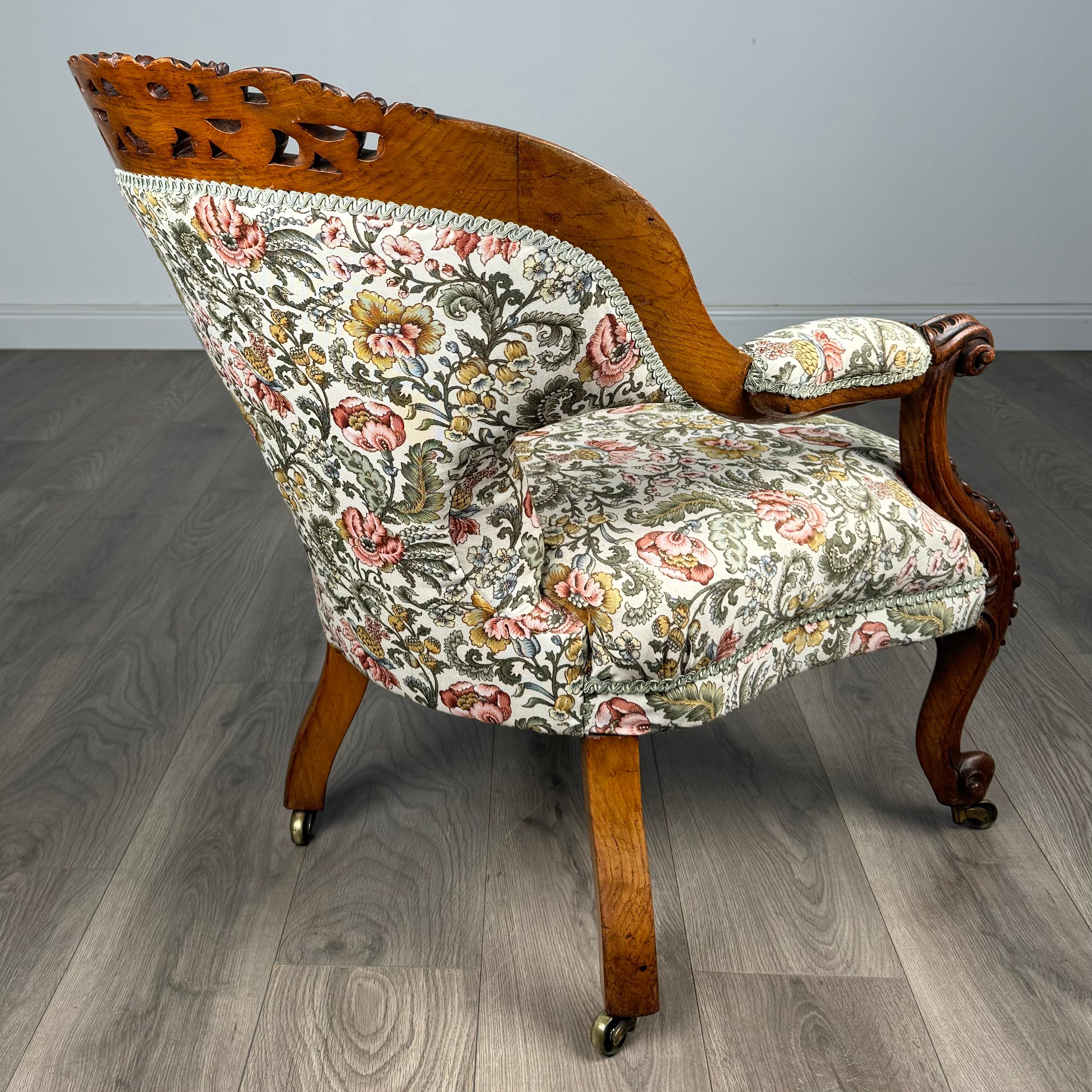 Antica poltrona in Oak intagliata di qualità del XIX secolo ( REF AFS-3295 ) in vendita 1