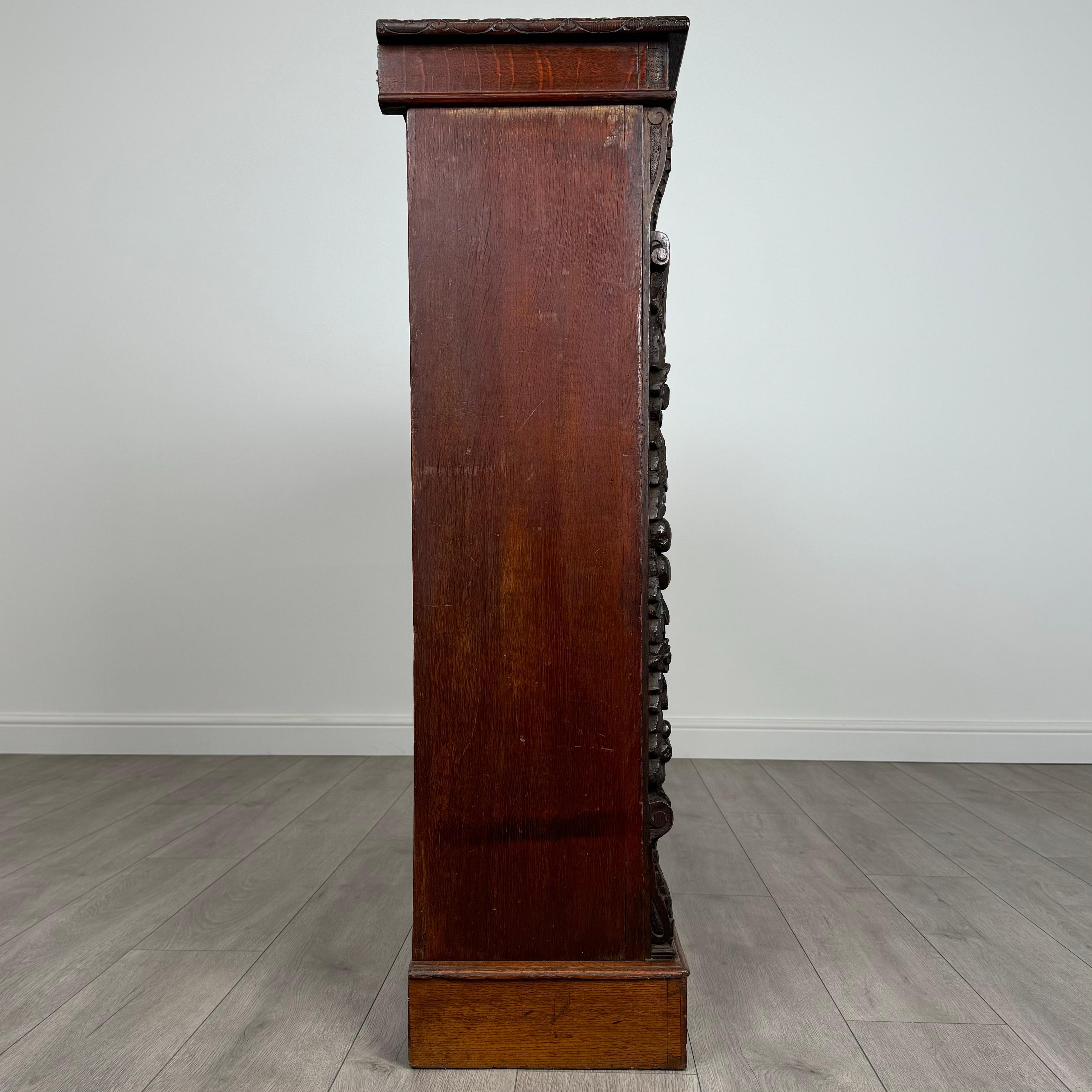 Antique 19th Century Fine Quality Carved Open Bookcase In Oak ( REF AF-3652 ) For Sale 4