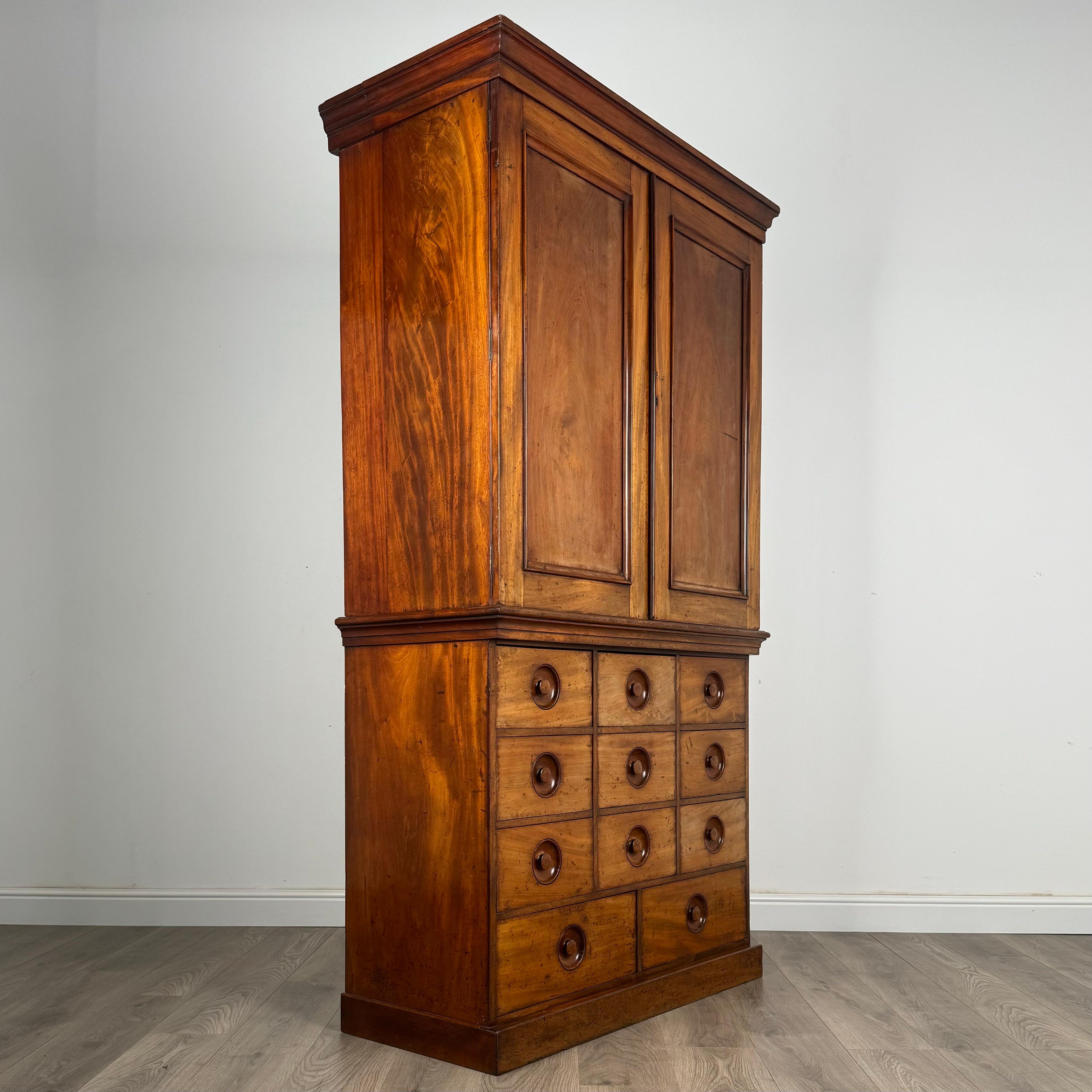 Antica credenza di qualità del XIX secolo in mogano ( REF AFS 3379 ) in vendita 5