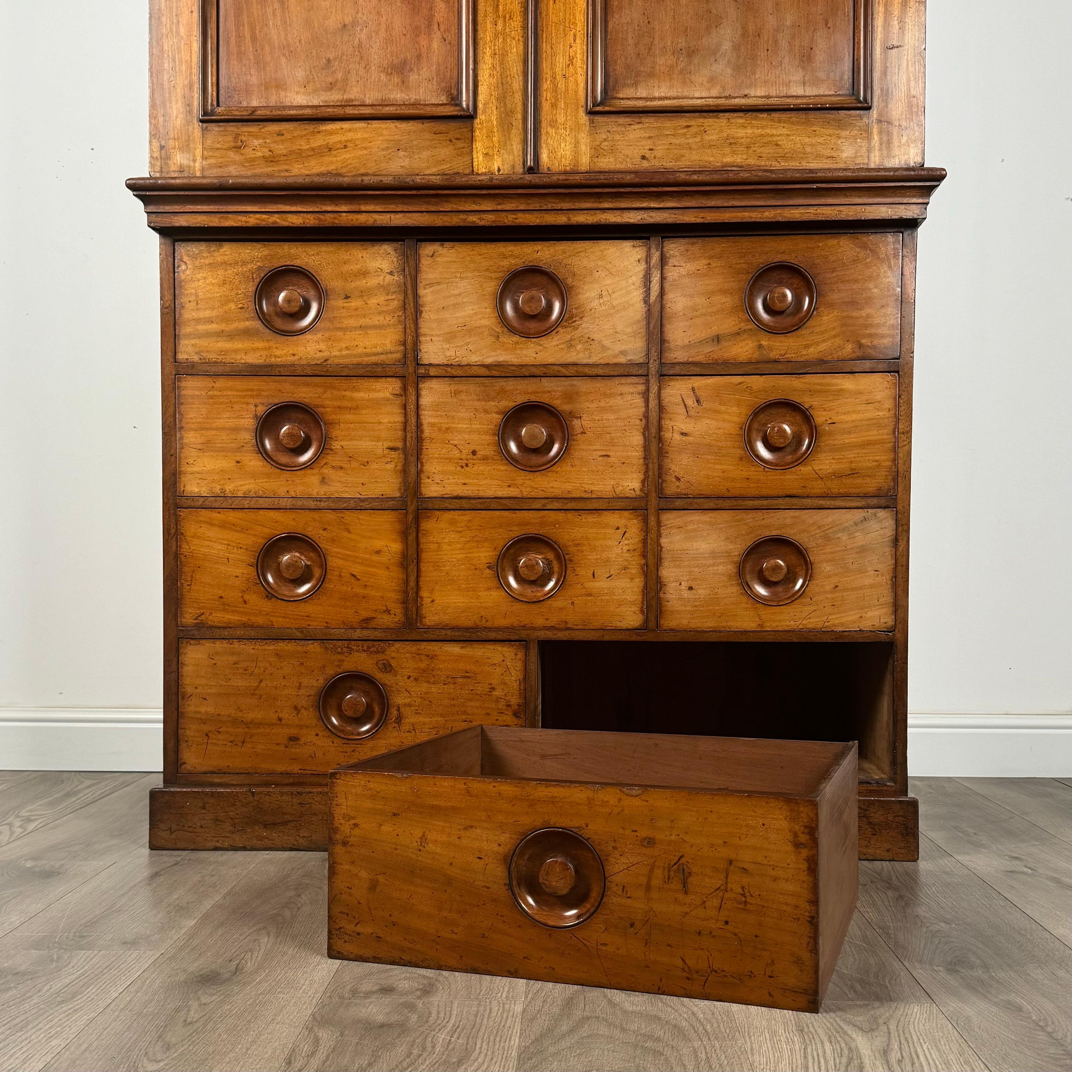 Antica credenza di qualità del XIX secolo in mogano ( REF AFS 3379 ) in vendita 6