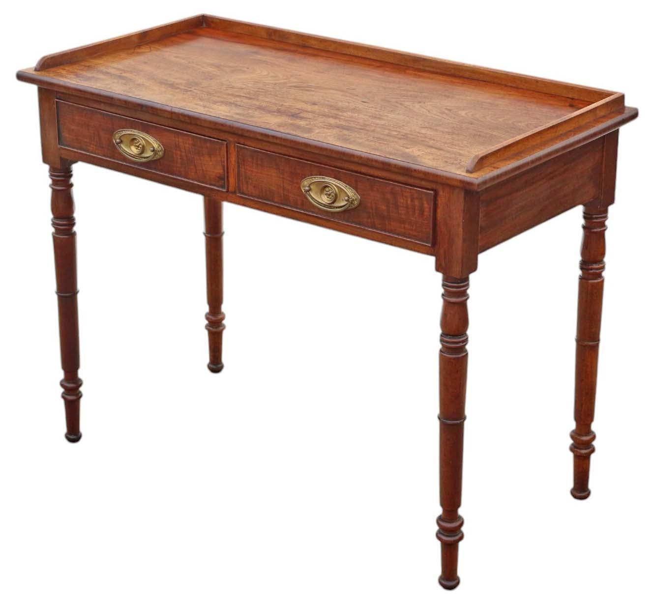 Ancienne table à écrire / coiffeuse en acajou de qualité supérieure du 19e siècle Bon état - En vente à Wisbech, Cambridgeshire