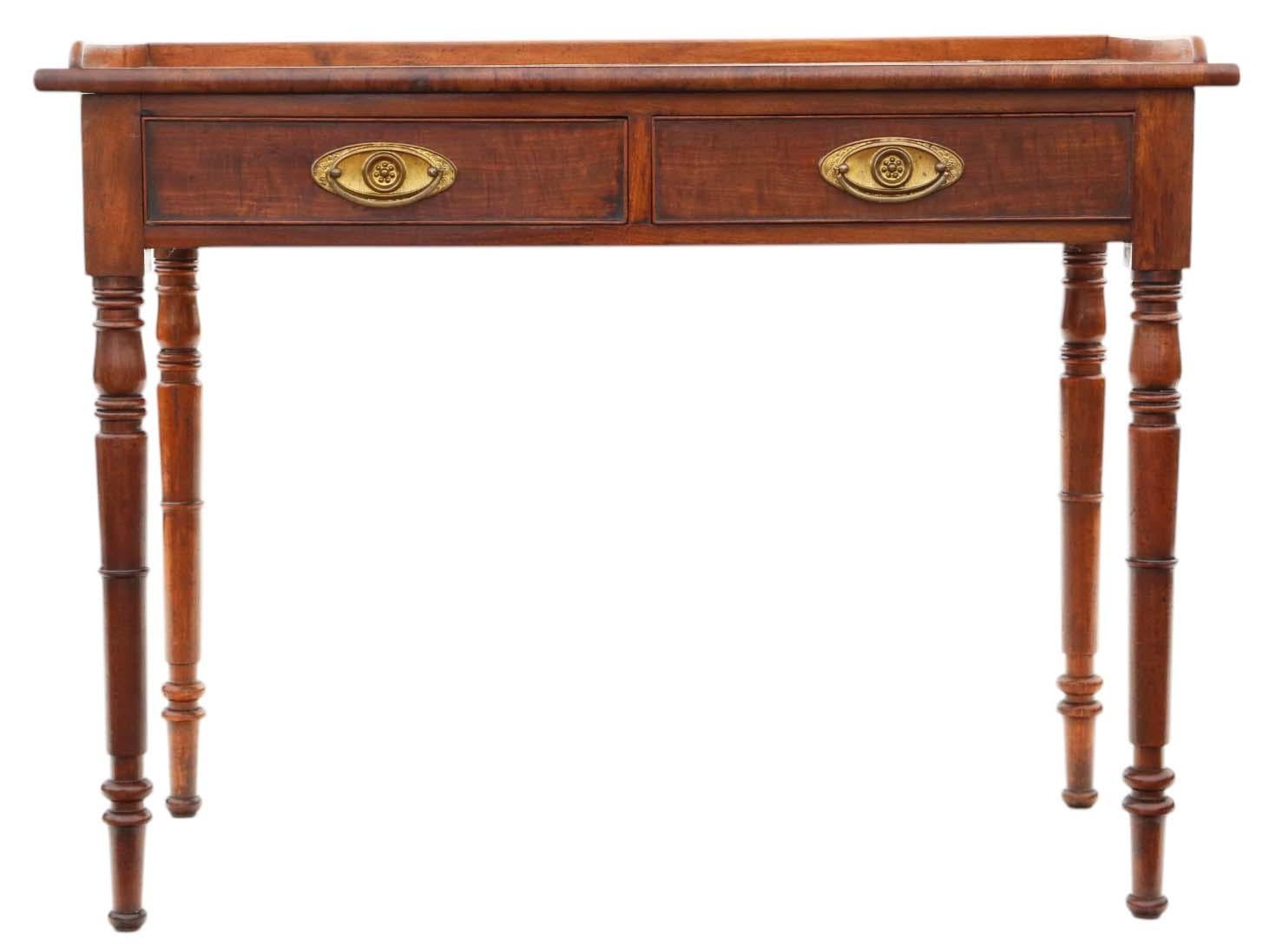 XIXe siècle Ancienne table à écrire / coiffeuse en acajou de qualité supérieure du 19e siècle en vente