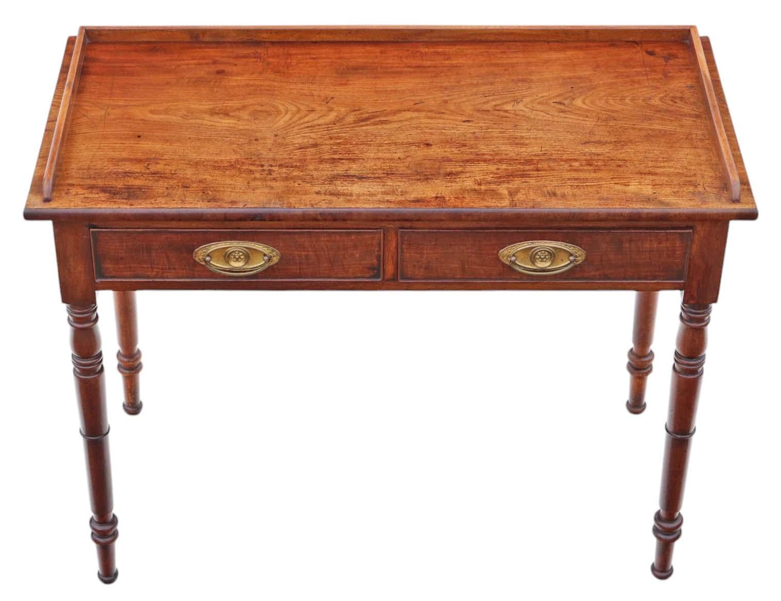 Ancienne table à écrire / coiffeuse en acajou de qualité supérieure du 19e siècle en vente 3
