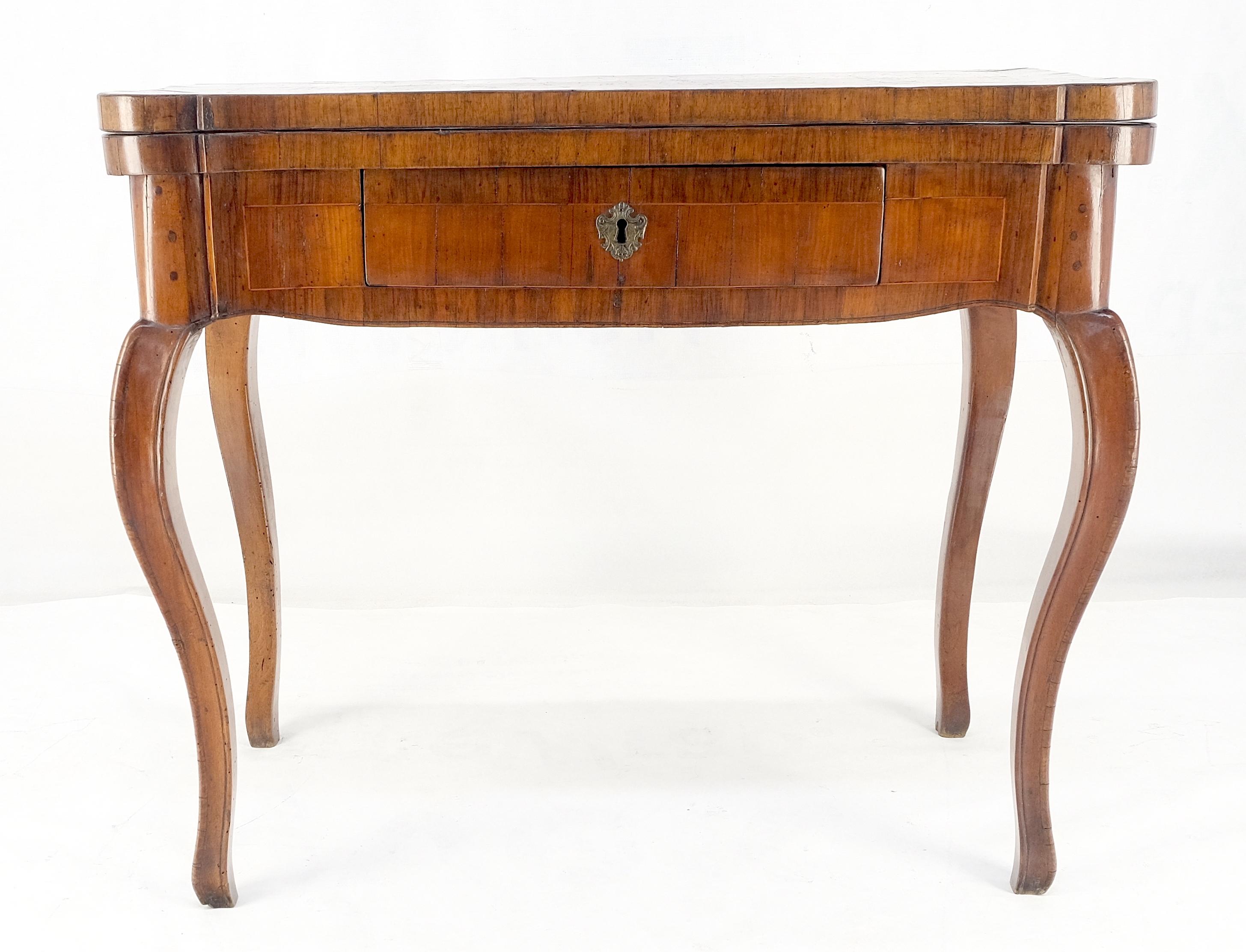 Antique 19th Century Flip Top Thick Burl Wood Veneer Console Game Dinette Table In Good Condition For Sale In Rockaway, NJ